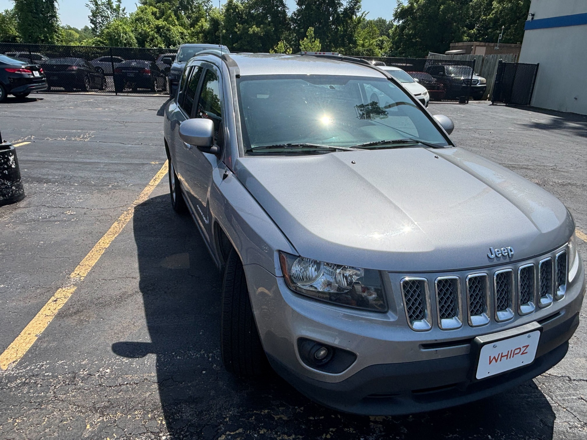 https://whipz-site-01.s3.us-east-2.amazonaws.com/vehicle_inventory/1/R000281/images/f6c7af84-d791-460a-a379-a6de9b29bd9b.jpg
