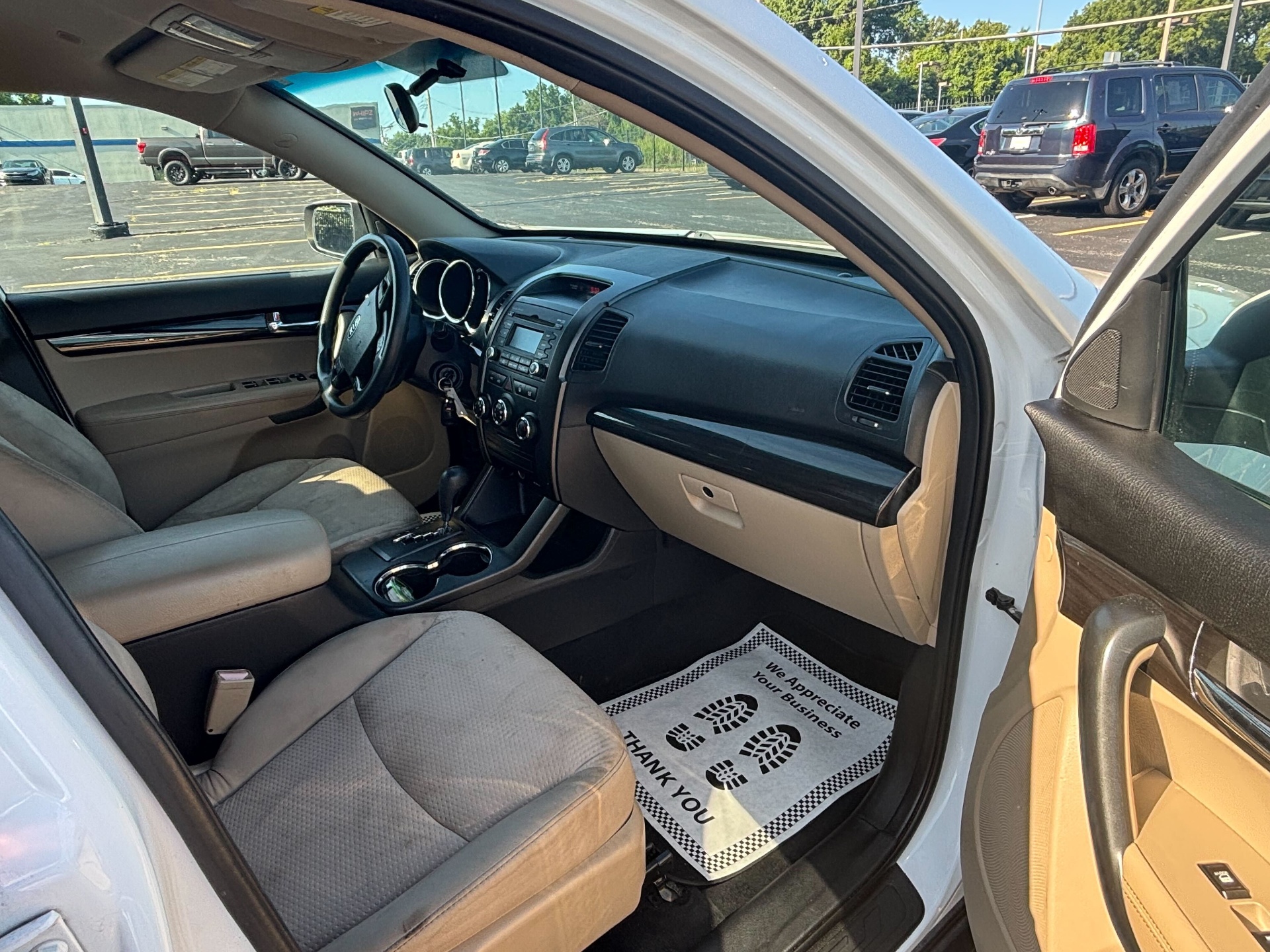 https://whipz-site-01.s3.us-east-2.amazonaws.com/vehicle_inventory/1/R000282/images/5d991600-a66d-4aa8-a5e5-00770e991713.jpg