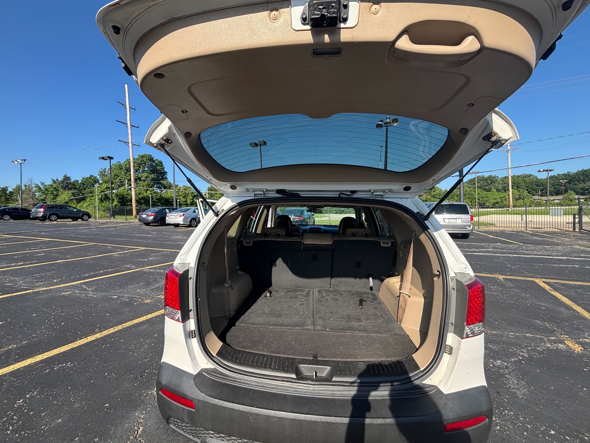 https://whipz-site-01.s3.us-east-2.amazonaws.com/vehicle_inventory/1/R000282/images/7f584b5c-5f3d-474c-8a86-d52aded09f3c.jpg
