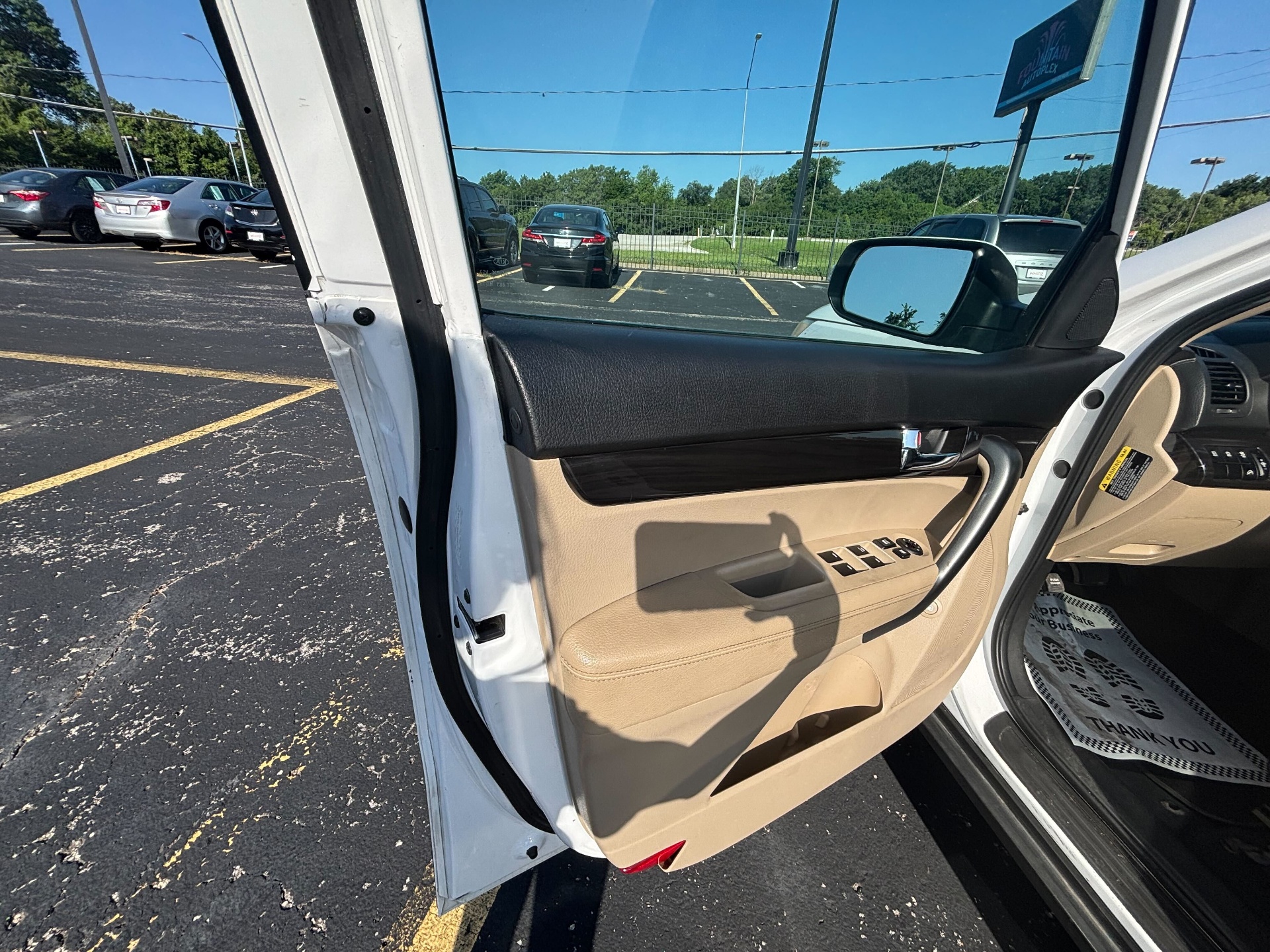 https://whipz-site-01.s3.us-east-2.amazonaws.com/vehicle_inventory/1/R000282/images/8091fa66-2dc6-4f82-9024-cc1fe85d0f2e.jpg