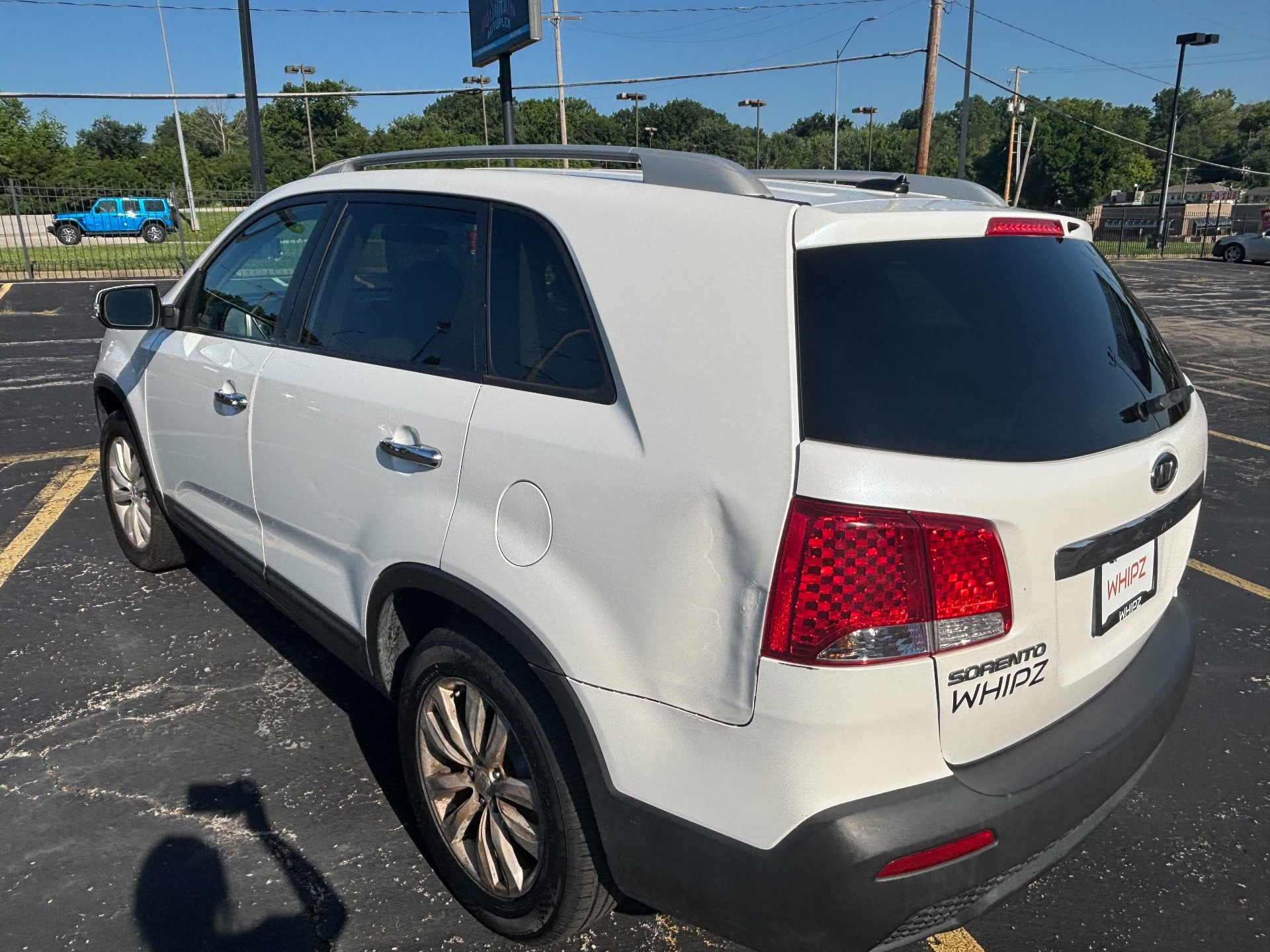 https://whipz-site-01.s3.us-east-2.amazonaws.com/vehicle_inventory/1/R000282/images/d997e805-04dd-462f-b345-1385fae67c49.jpg