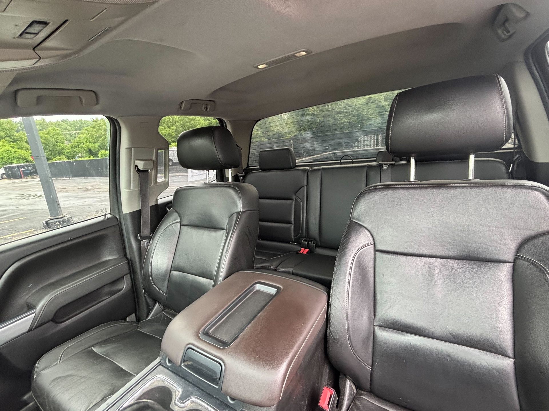https://whipz-site-01.s3.us-east-2.amazonaws.com/vehicle_inventory/1/R000284/images/60fbd392-c718-4bdb-a75b-537e4db7d20f.jpg