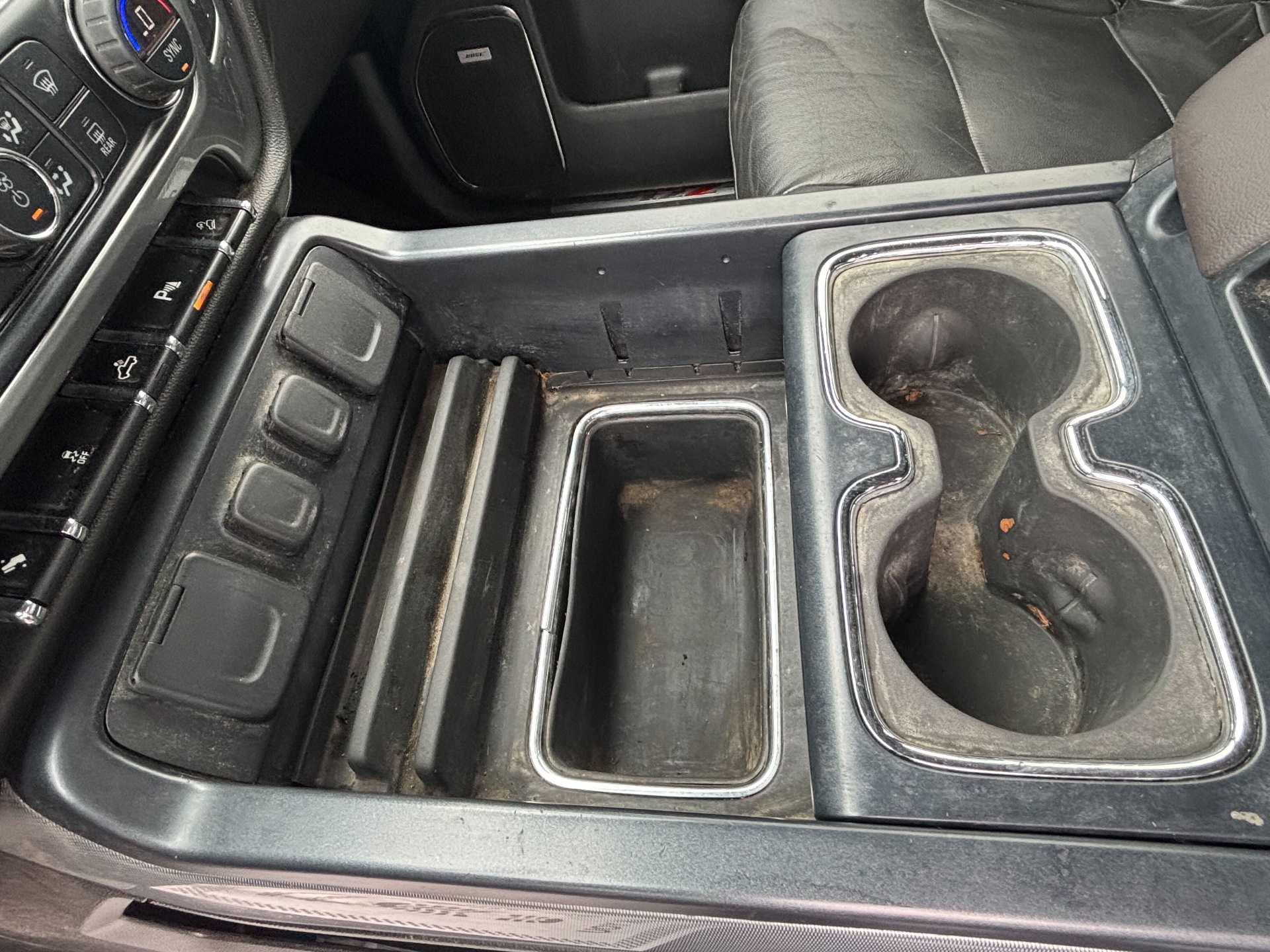 https://whipz-site-01.s3.us-east-2.amazonaws.com/vehicle_inventory/1/R000284/images/a9d86b8f-0445-42f2-ae13-fd4c341c3f41.jpg