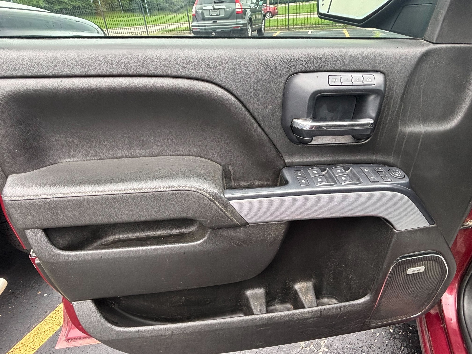 https://whipz-site-01.s3.us-east-2.amazonaws.com/vehicle_inventory/1/R000284/images/b5171ddf-e42e-416f-950a-7cb2c186442c.jpg
