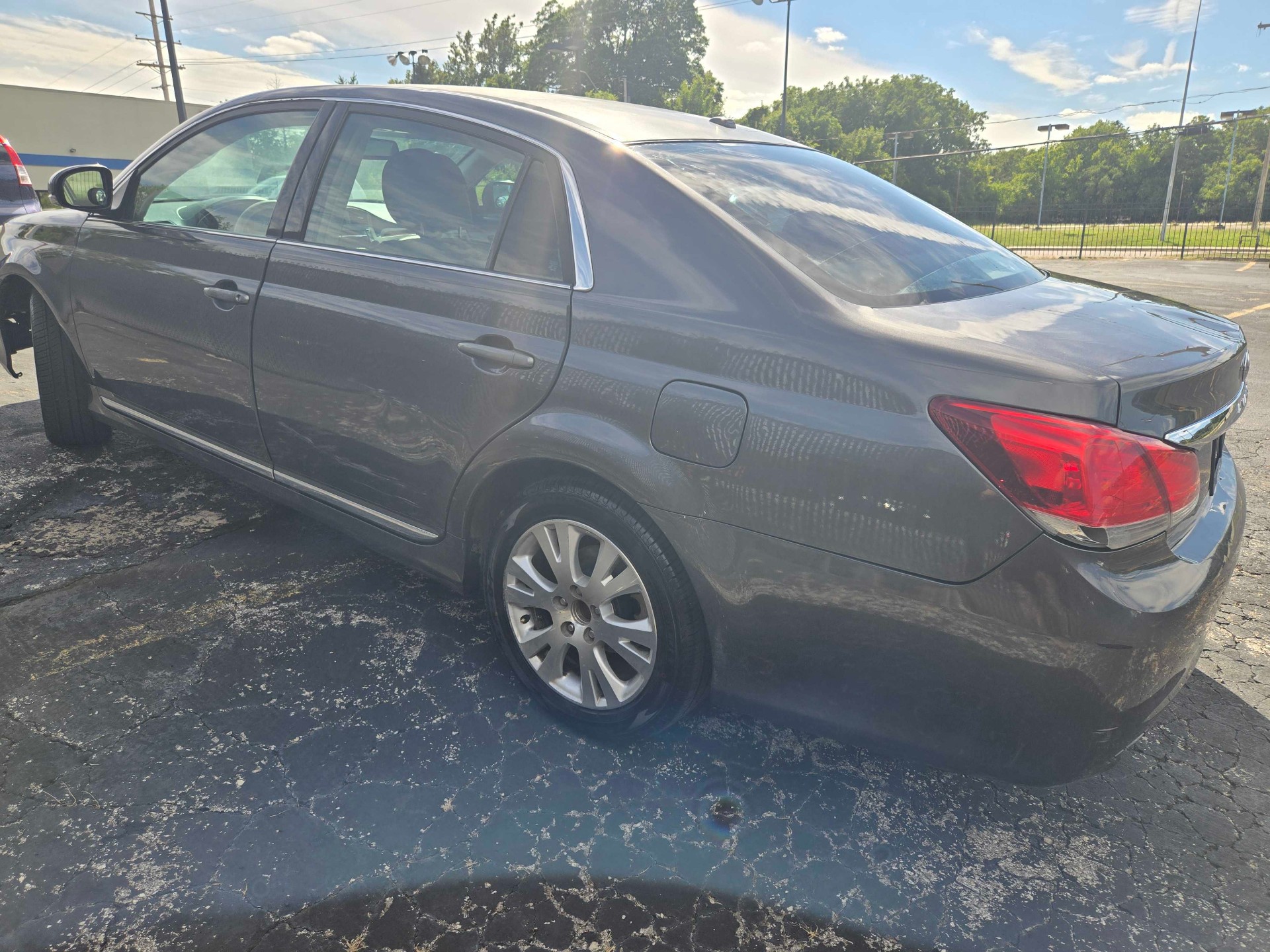 https://whipz-site-01.s3.us-east-2.amazonaws.com/vehicle_inventory/1/R000287/images/7ab477a7-e82e-4705-aef3-8ef298d90479.jpg