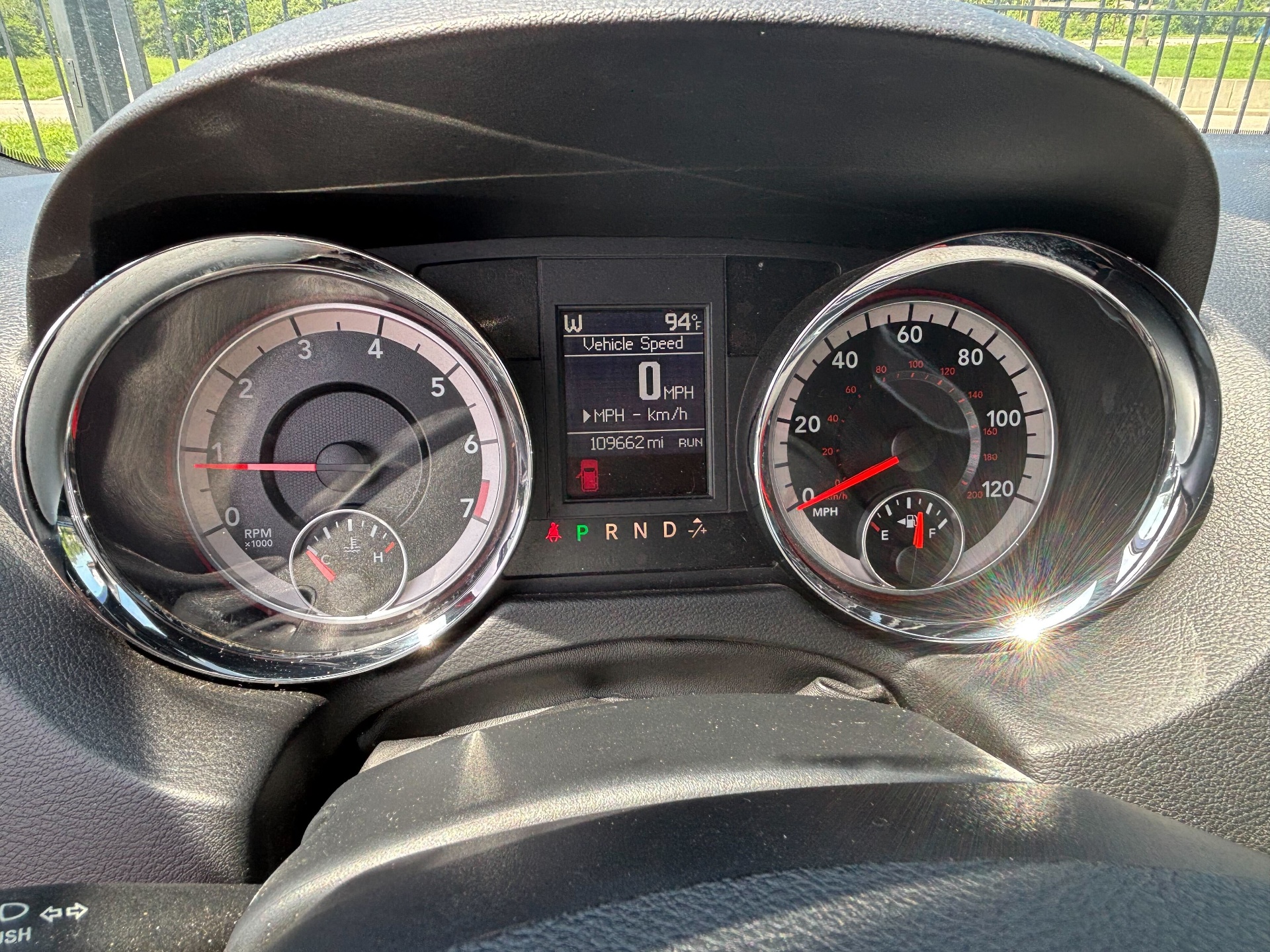 https://whipz-site-01.s3.us-east-2.amazonaws.com/vehicle_inventory/1/R000289/images/2077ec1c-6df5-4abd-ac7c-43d0e6fdeb0f.jpg