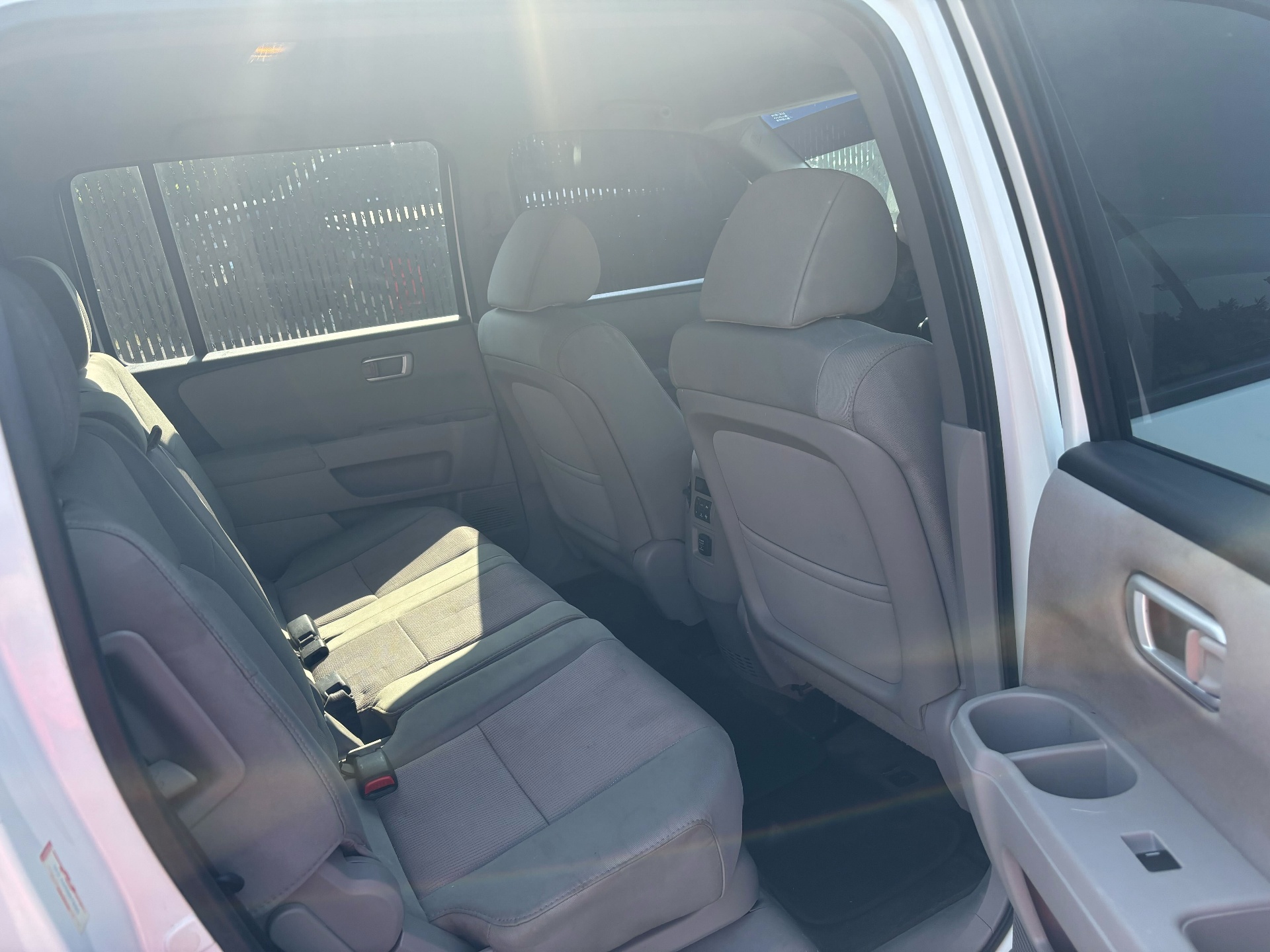 https://whipz-site-01.s3.us-east-2.amazonaws.com/vehicle_inventory/1/R000293/images/2c125837-b9a2-4965-a6ed-24bc2210e49d.jpg