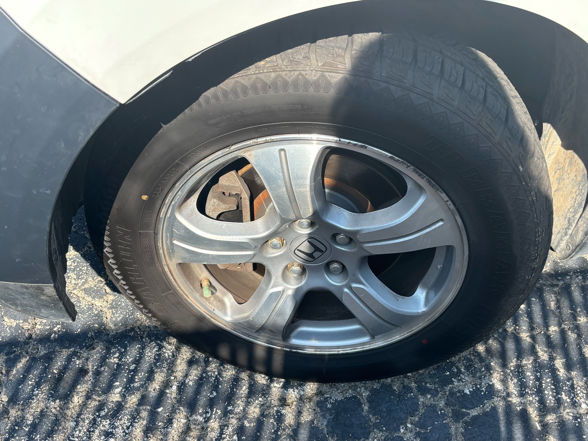 https://whipz-site-01.s3.us-east-2.amazonaws.com/vehicle_inventory/1/R000293/images/365d464d-0087-47aa-a1a6-22a2d416ebf2.jpg