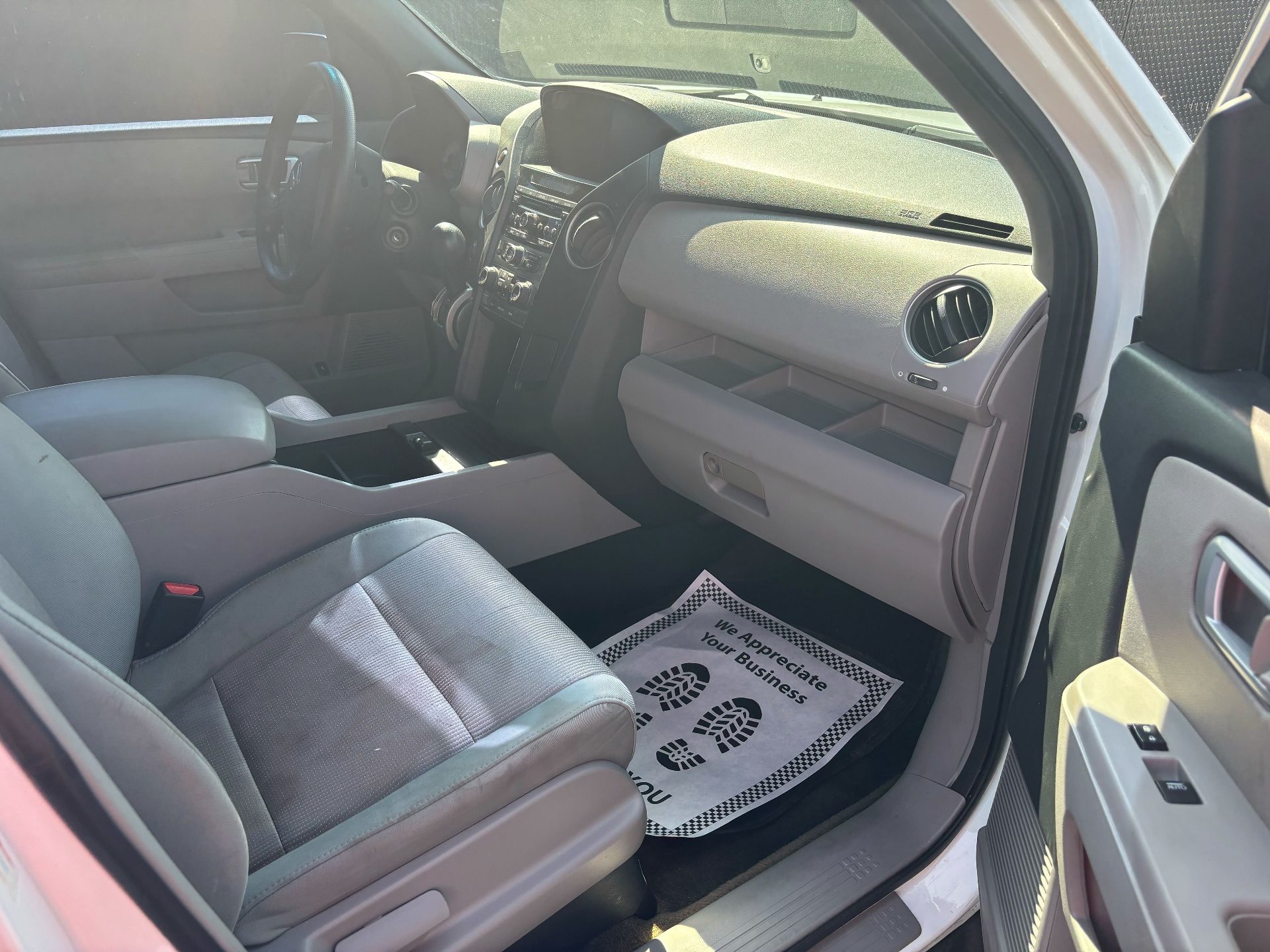 https://whipz-site-01.s3.us-east-2.amazonaws.com/vehicle_inventory/1/R000293/images/4fa77573-4cb1-4a60-be6a-0da2ccf5569d.jpg