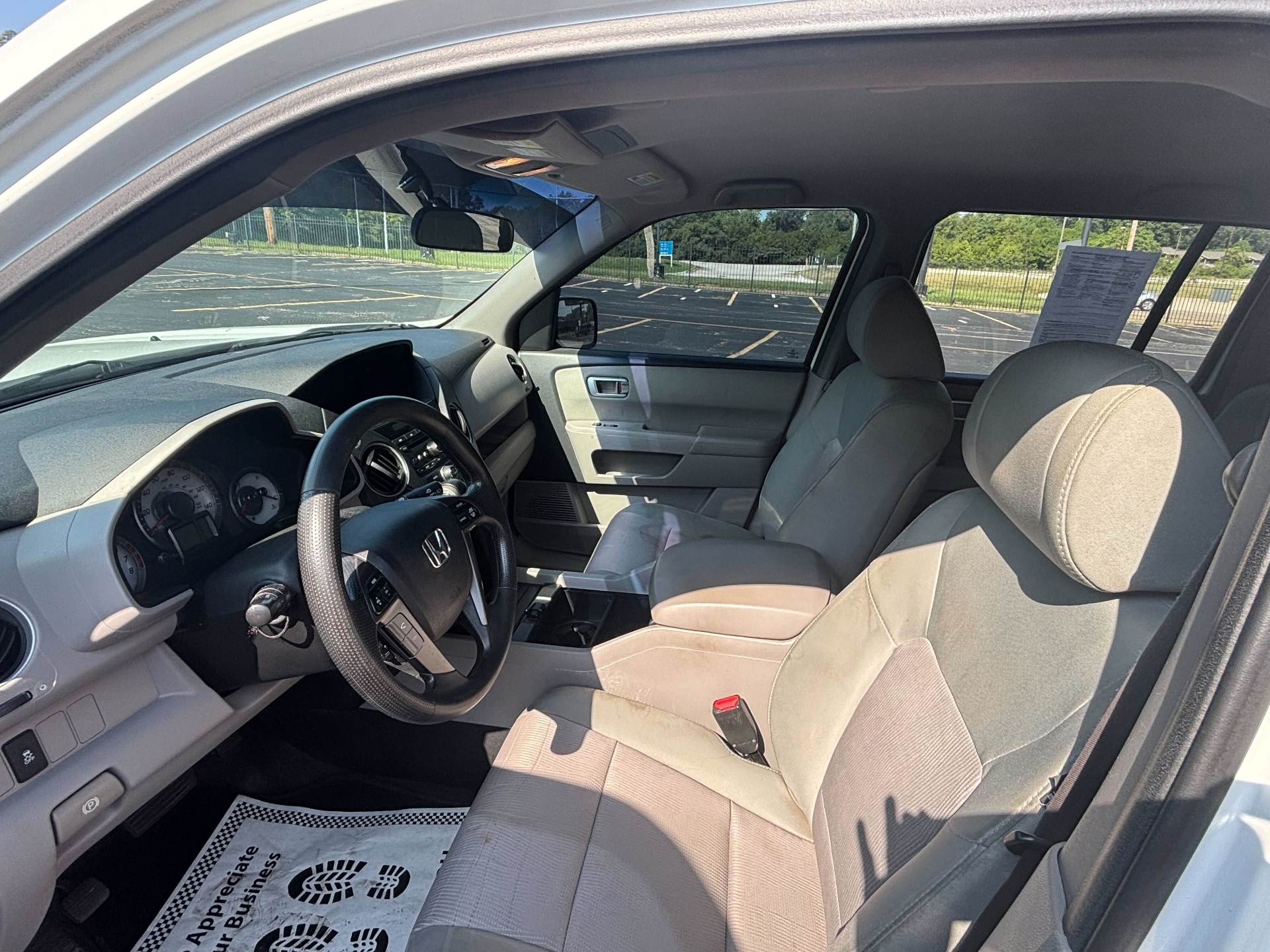 https://whipz-site-01.s3.us-east-2.amazonaws.com/vehicle_inventory/1/R000293/images/507170c2-5972-43c9-bf71-a26eef66e120.jpg