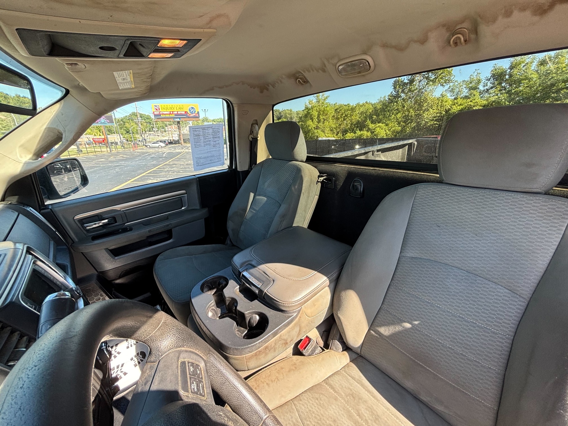 https://whipz-site-01.s3.us-east-2.amazonaws.com/vehicle_inventory/1/R000295/images/e40721a5-229d-4a39-9e60-951c7575e662.jpg