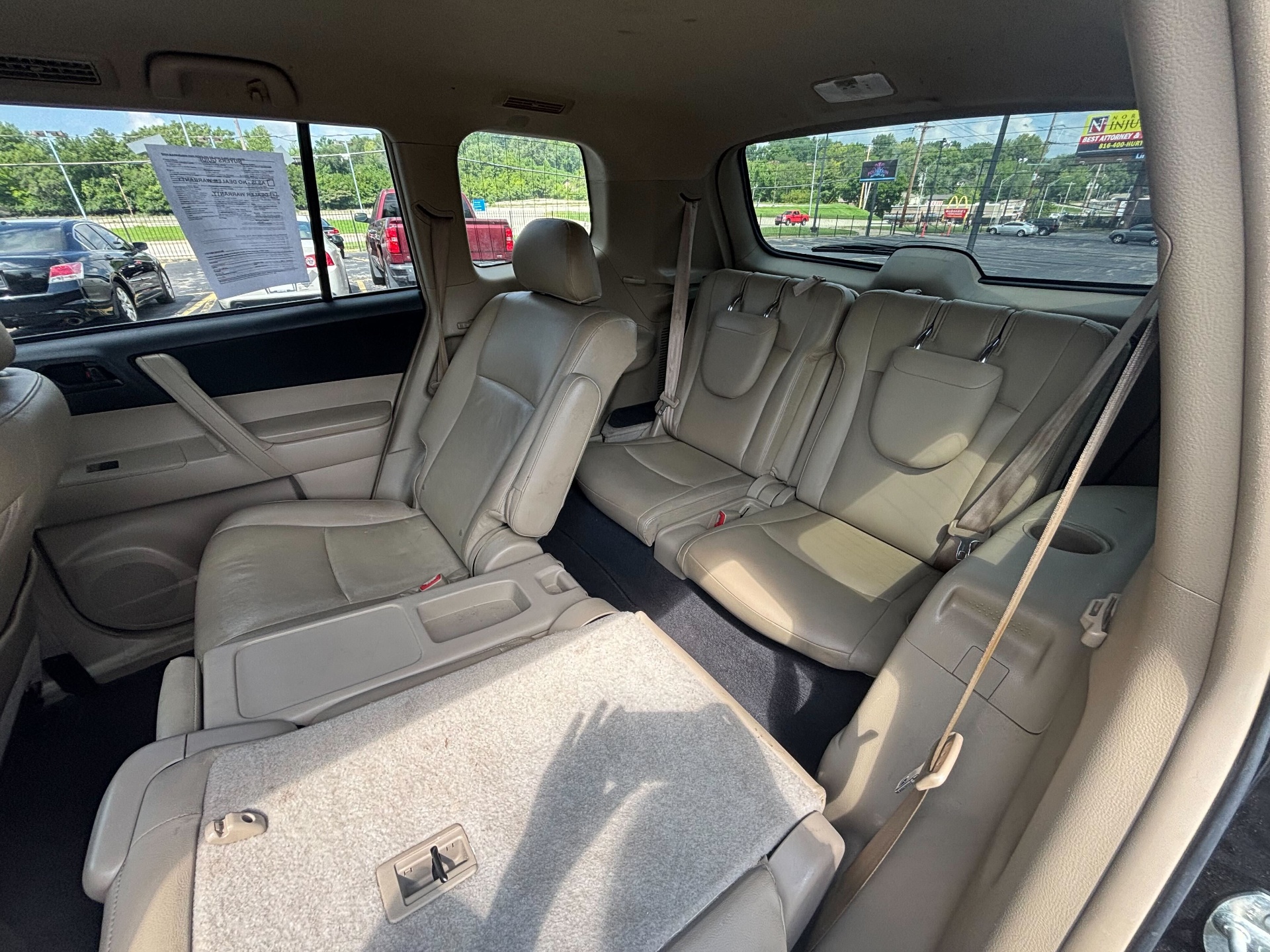 https://whipz-site-01.s3.us-east-2.amazonaws.com/vehicle_inventory/1/R000297/images/6ec99889-6b8b-46b8-90ed-4122cb1021e6.jpg