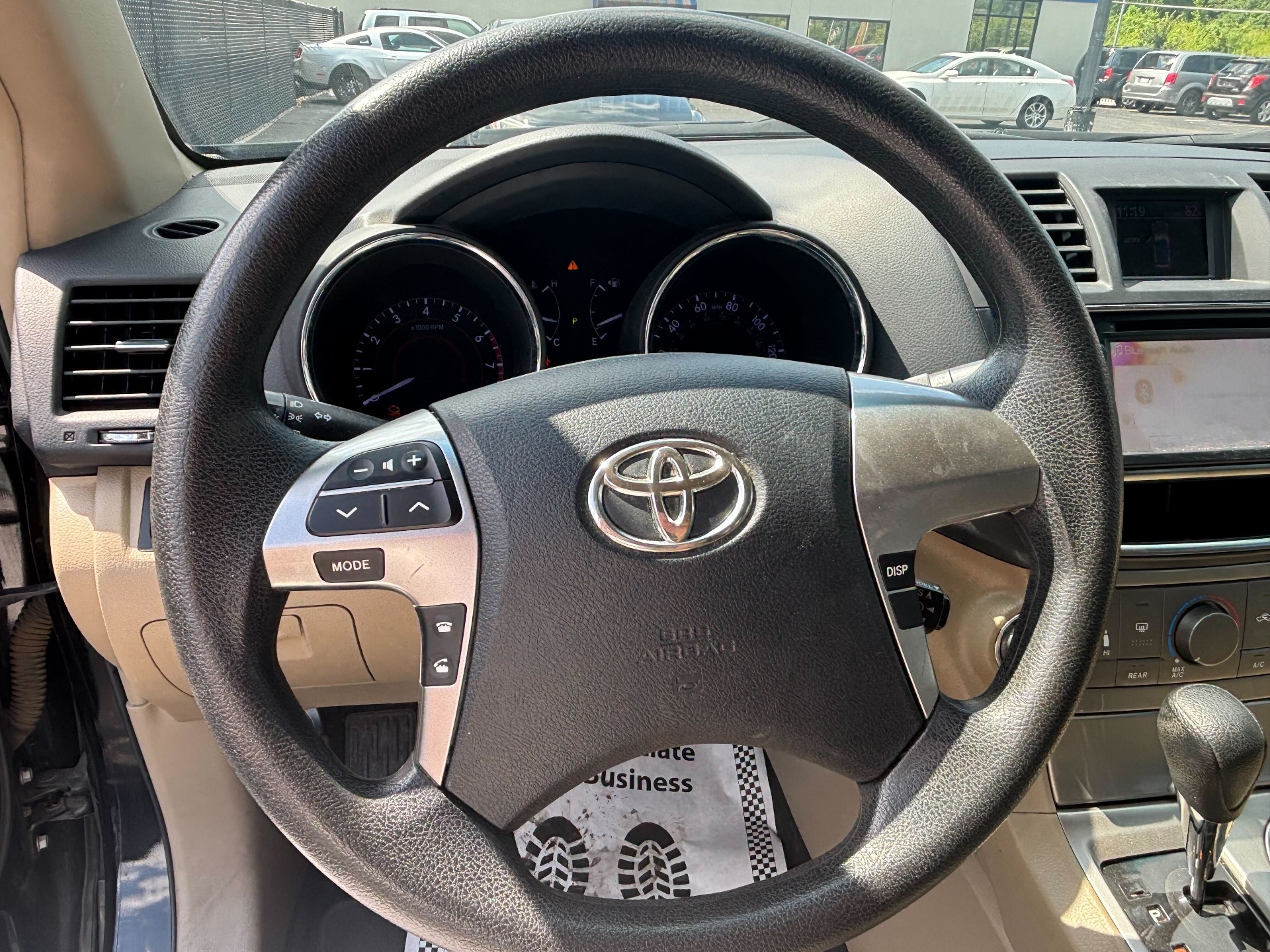 https://whipz-site-01.s3.us-east-2.amazonaws.com/vehicle_inventory/1/R000297/images/8716ae48-e695-4334-844f-81f1da144040.jpg