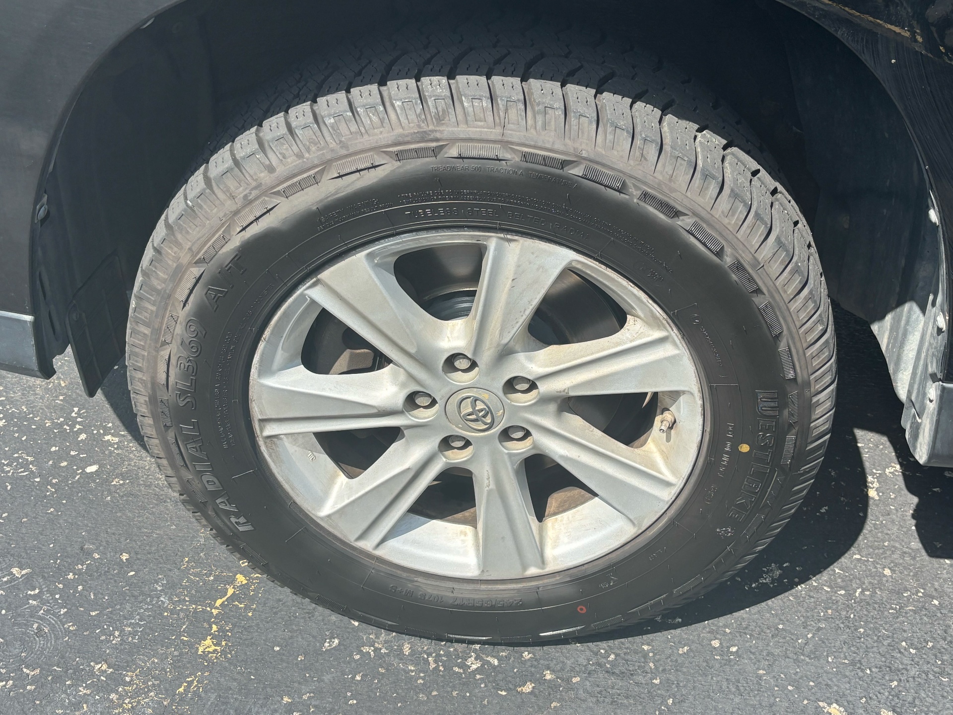 https://whipz-site-01.s3.us-east-2.amazonaws.com/vehicle_inventory/1/R000297/images/ace73736-46ab-44e2-8e43-41a6cee616df.jpg