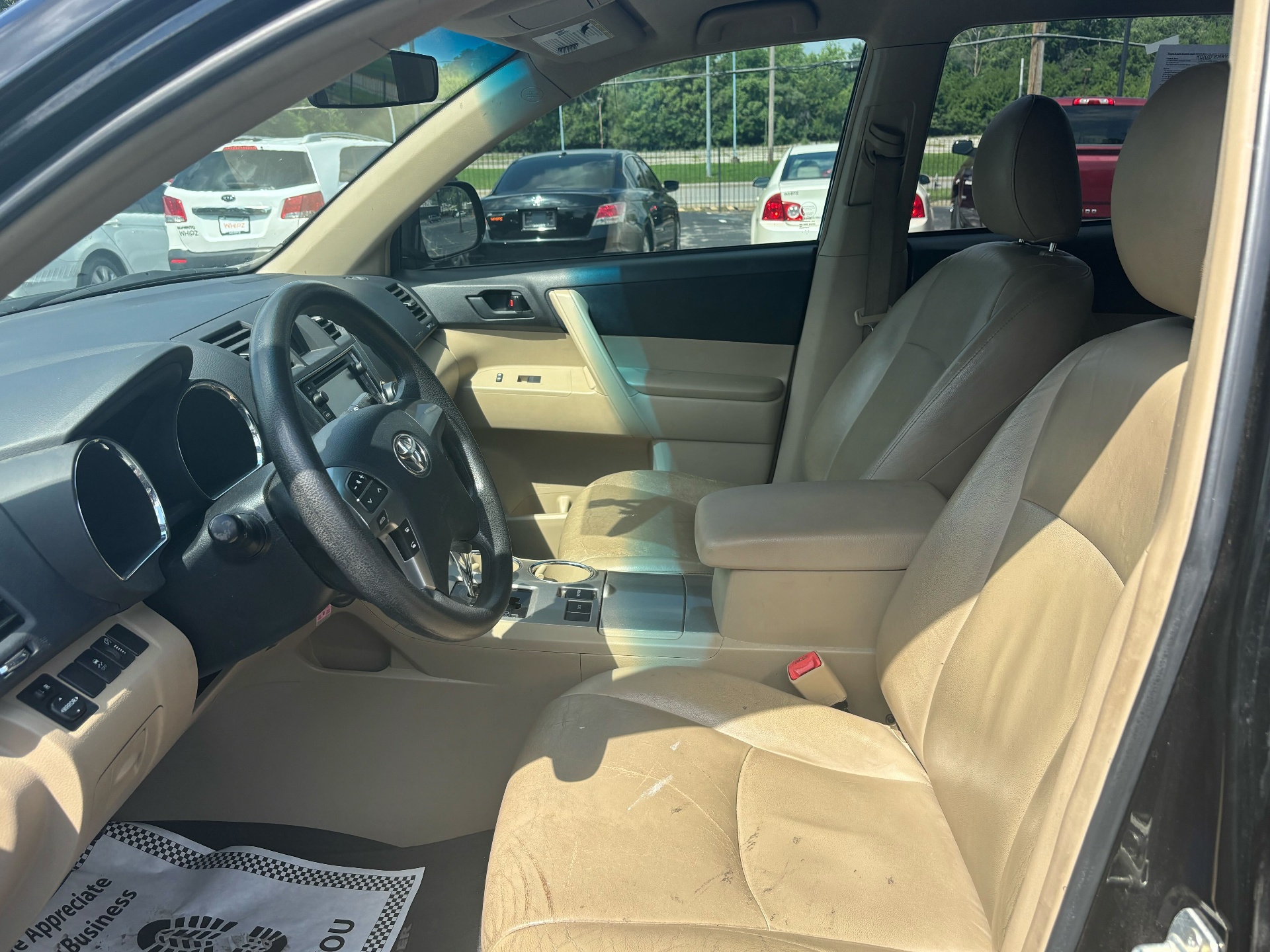 https://whipz-site-01.s3.us-east-2.amazonaws.com/vehicle_inventory/1/R000297/images/c3b47b0f-ced4-45a1-85d1-9d25f148742a.jpg
