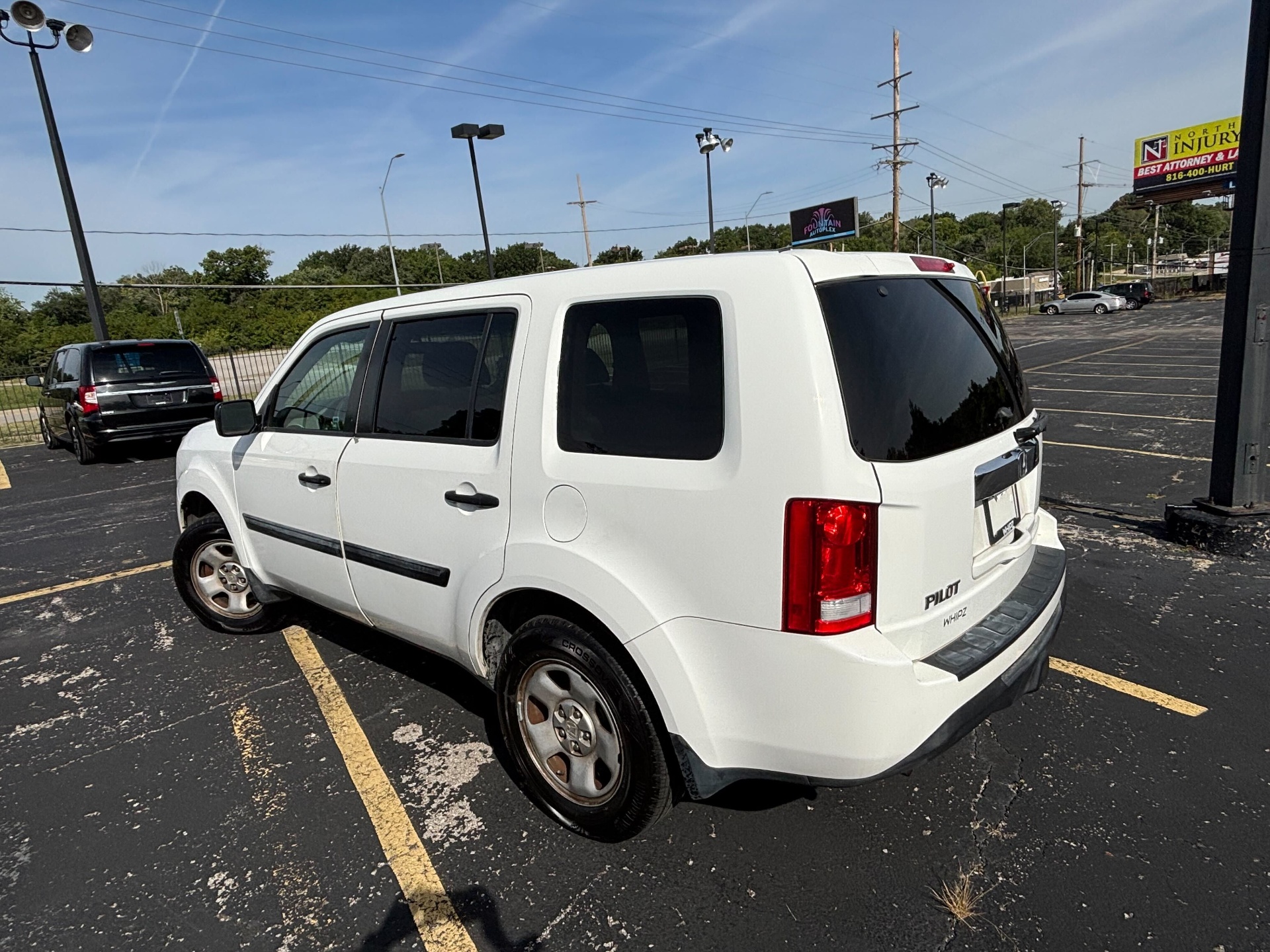 https://whipz-site-01.s3.us-east-2.amazonaws.com/vehicle_inventory/1/R000302/images/6ca125ef-6d05-4274-b163-c92e2366d353.jpg