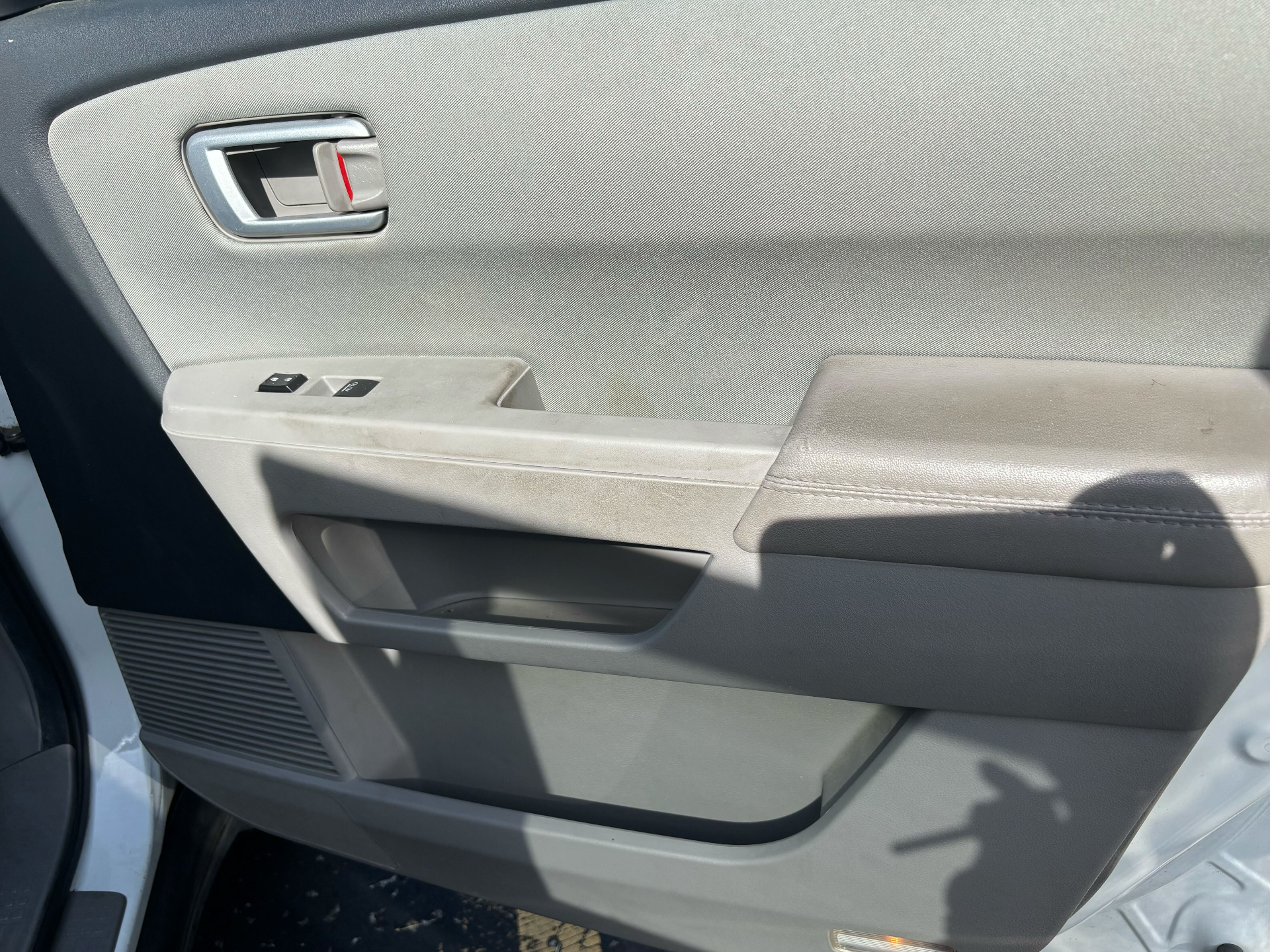 https://whipz-site-01.s3.us-east-2.amazonaws.com/vehicle_inventory/1/R000302/images/8f583e30-a546-4261-9db8-df39f6a1f8ad.jpg