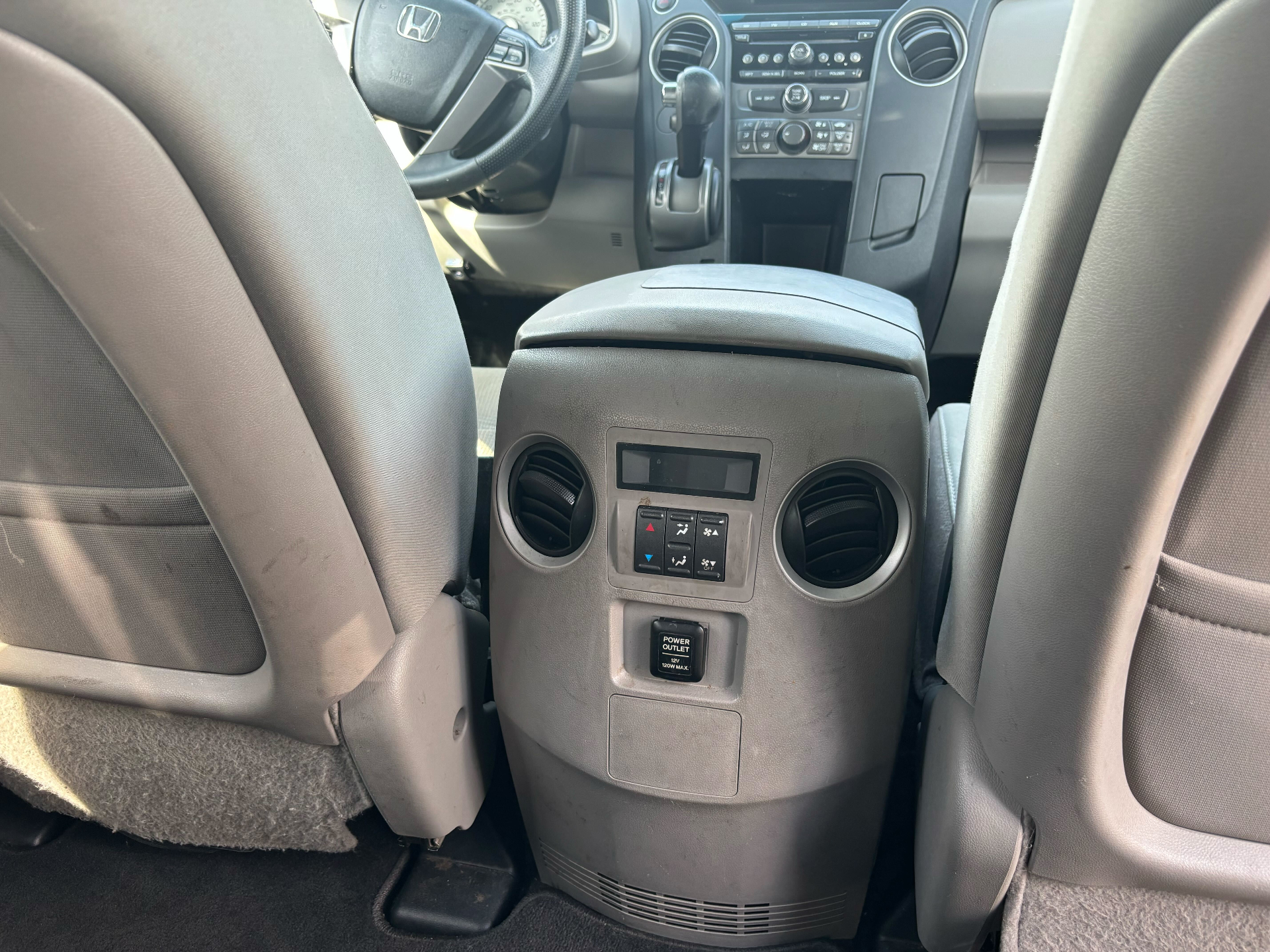 https://whipz-site-01.s3.us-east-2.amazonaws.com/vehicle_inventory/1/R000302/images/a1b93e85-ac0e-4be5-9e0d-96167f610def.jpg