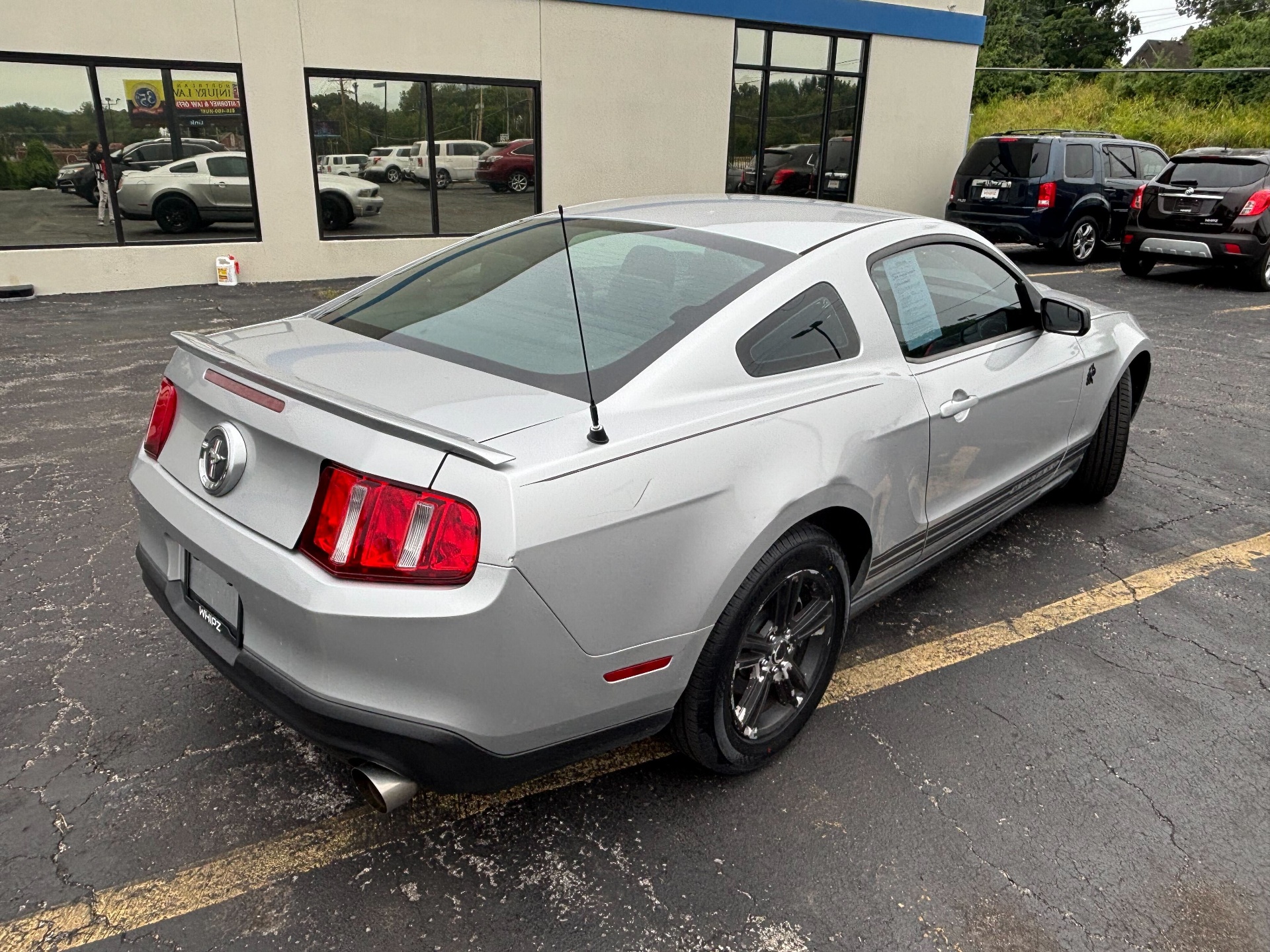 https://whipz-site-01.s3.us-east-2.amazonaws.com/vehicle_inventory/1/R000304/images/1ed45723-ae36-41f0-8341-65e2ddb1f113.jpg