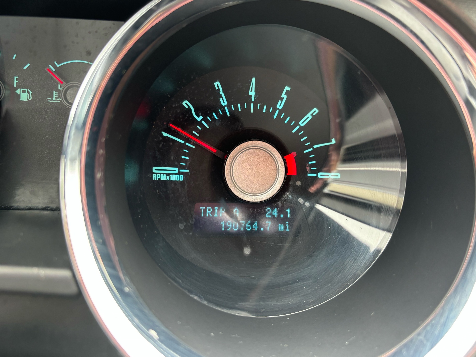 https://whipz-site-01.s3.us-east-2.amazonaws.com/vehicle_inventory/1/R000304/images/92e9fe12-fc6d-43a5-93c9-9c85c182e053.jpg