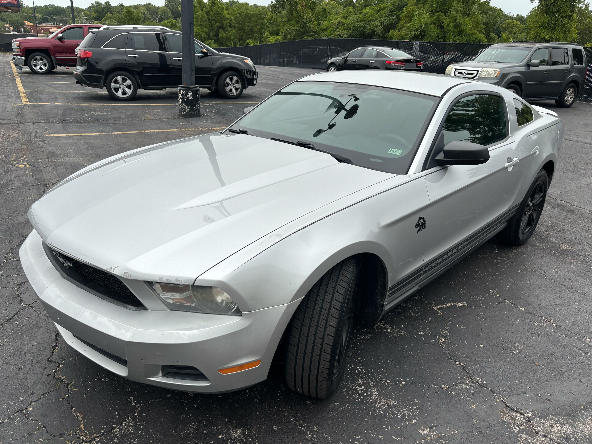 https://whipz-site-01.s3.us-east-2.amazonaws.com/vehicle_inventory/1/R000304/images/9b0ada16-ca29-406d-b235-722d6f0e0dfe.jpg