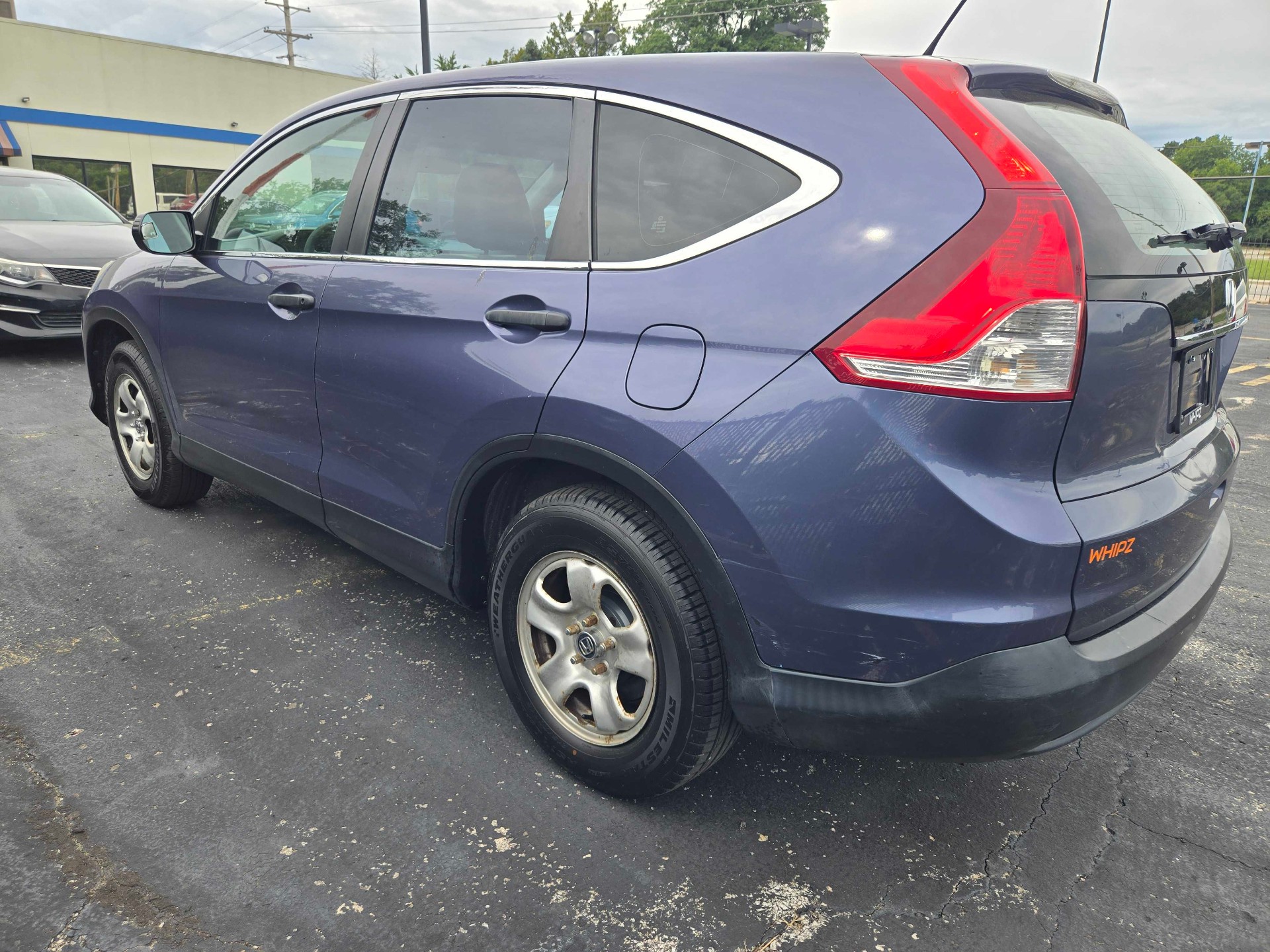 https://whipz-site-01.s3.us-east-2.amazonaws.com/vehicle_inventory/1/R000305/images/f2bf8353-759d-4135-9203-3aecf42608a0.jpg