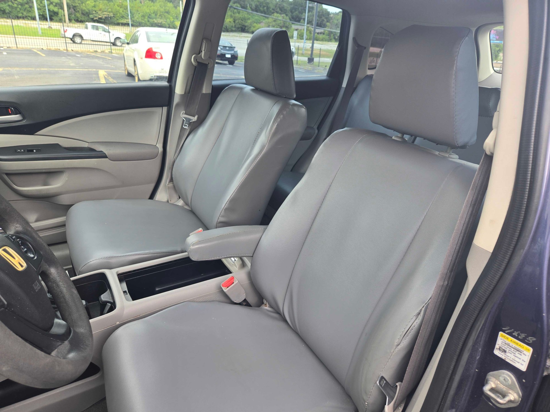 https://whipz-site-01.s3.us-east-2.amazonaws.com/vehicle_inventory/1/R000305/images/f84bb252-5fa8-4c97-915e-c521a4698251.jpg
