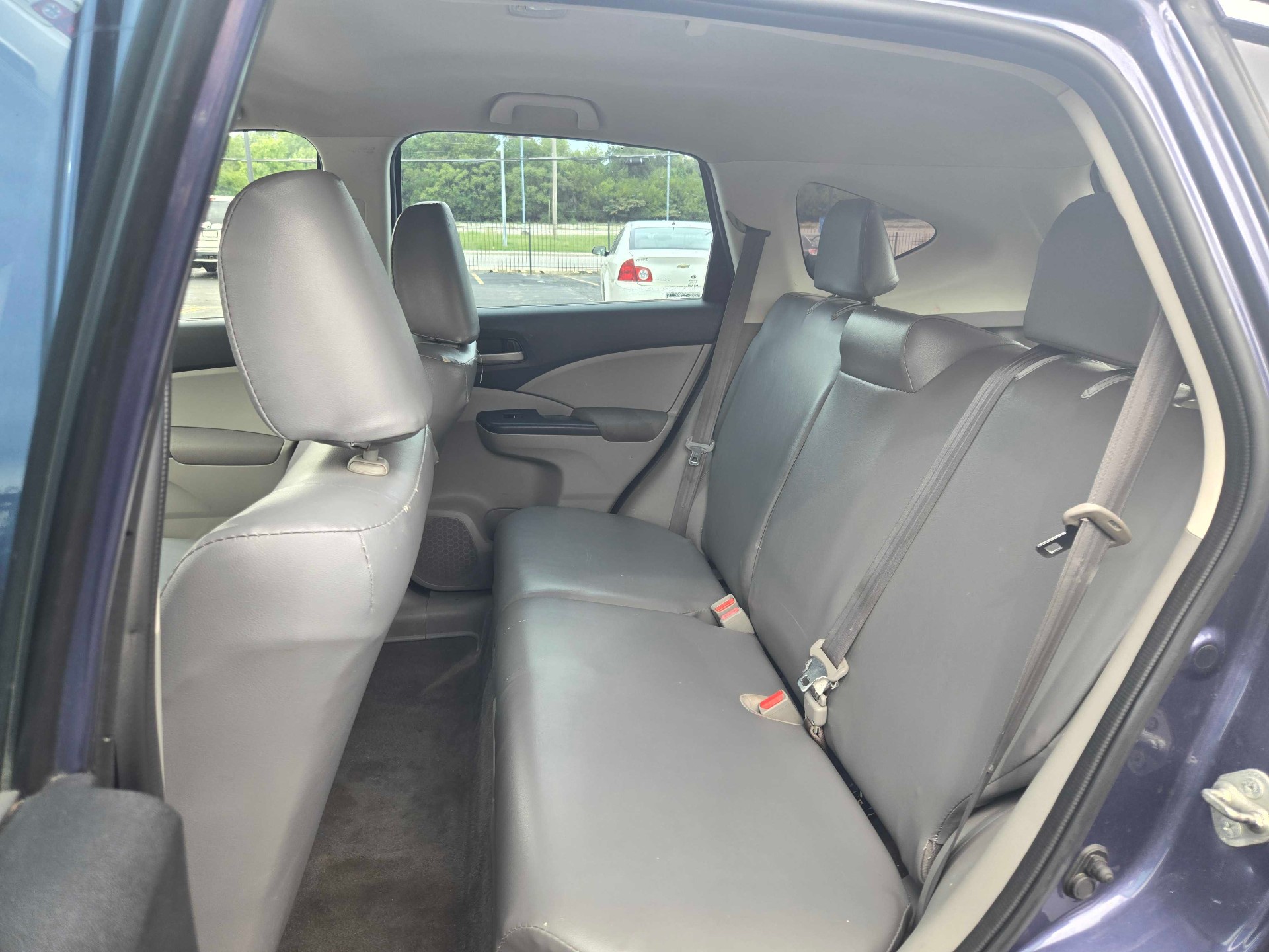 https://whipz-site-01.s3.us-east-2.amazonaws.com/vehicle_inventory/1/R000305/images/fe449359-8e89-4551-82df-97224ef4a630.jpg
