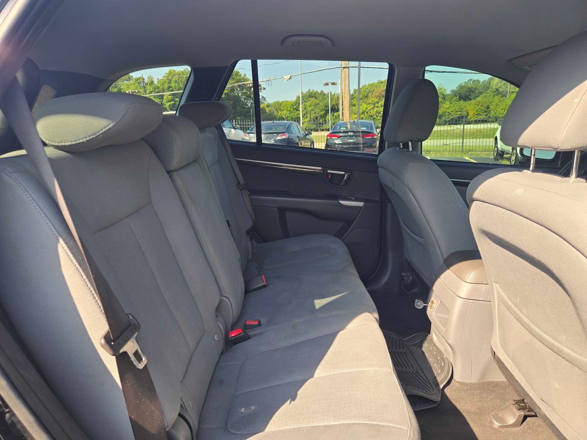 https://whipz-site-01.s3.us-east-2.amazonaws.com/vehicle_inventory/1/R000312/images/847d0905-e808-4a59-bc87-8ed8b69a4f7d.jpg