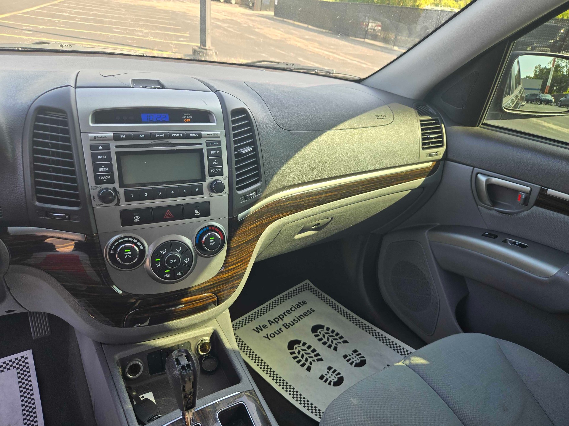 https://whipz-site-01.s3.us-east-2.amazonaws.com/vehicle_inventory/1/R000312/images/ec438e89-8af3-4a51-8931-b0492e6d38e8.jpg