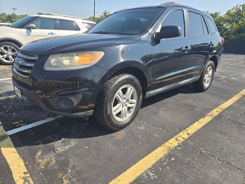 Pre-Owned 2012 Hyundai Santa Fe GLS 2.4 FWD