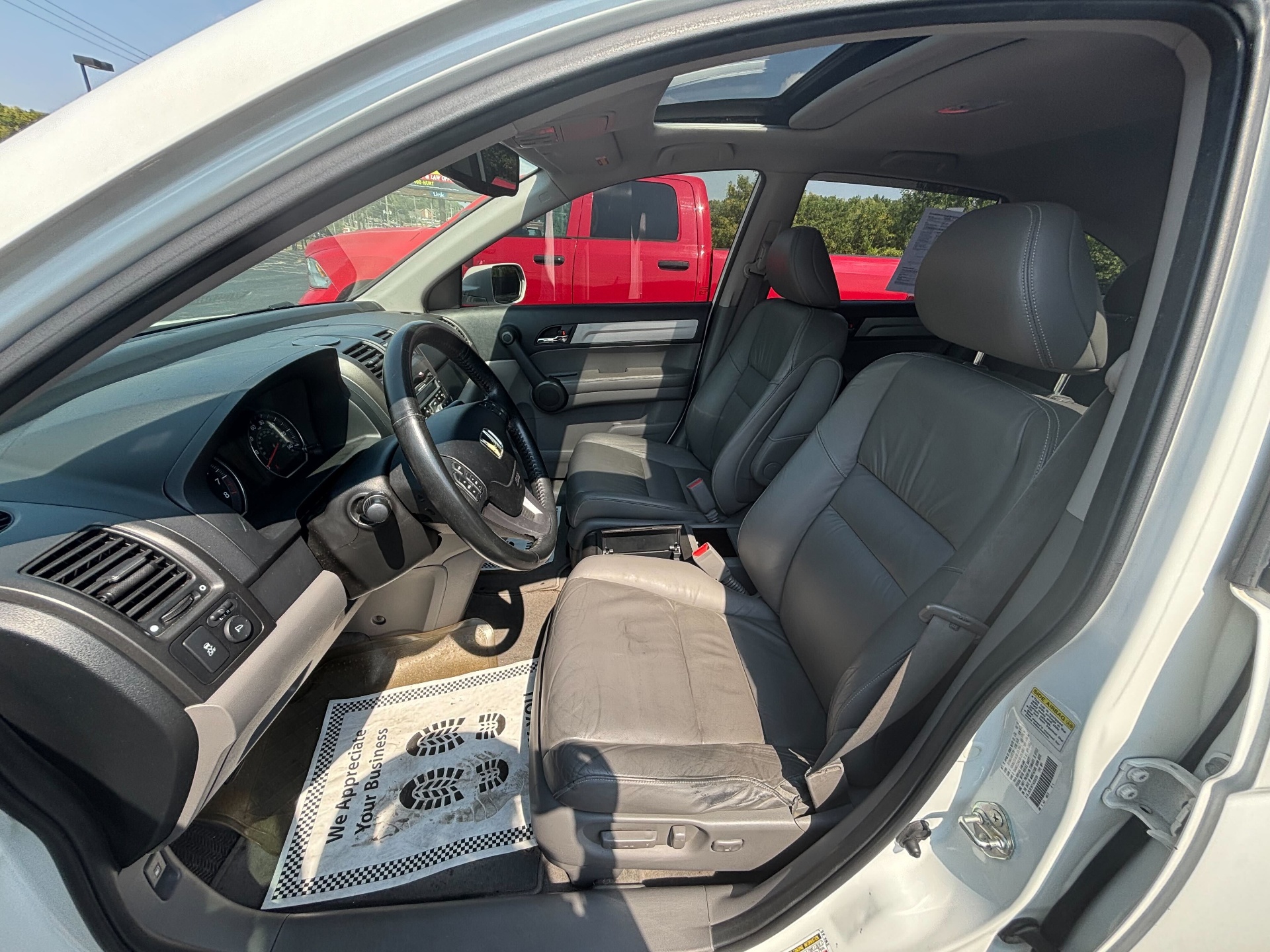 https://whipz-site-01.s3.us-east-2.amazonaws.com/vehicle_inventory/1/R000313/images/4894e566-bc7d-4b4c-ae1f-d70074c7c3b0.jpg
