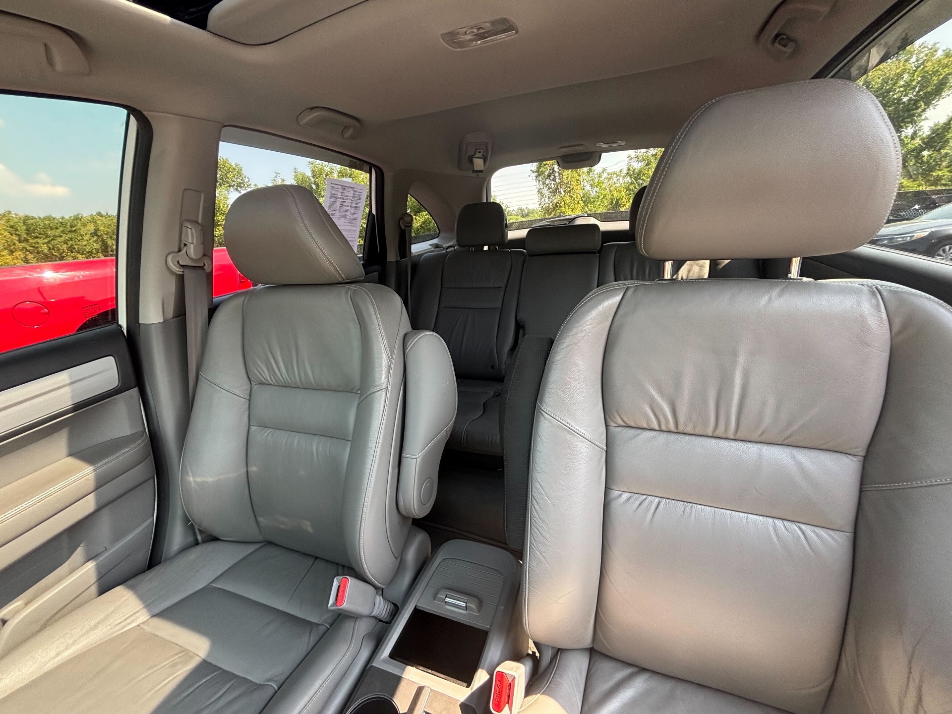 https://whipz-site-01.s3.us-east-2.amazonaws.com/vehicle_inventory/1/R000313/images/e810fe3c-8d03-4127-9a3c-81953db7a6eb.jpg