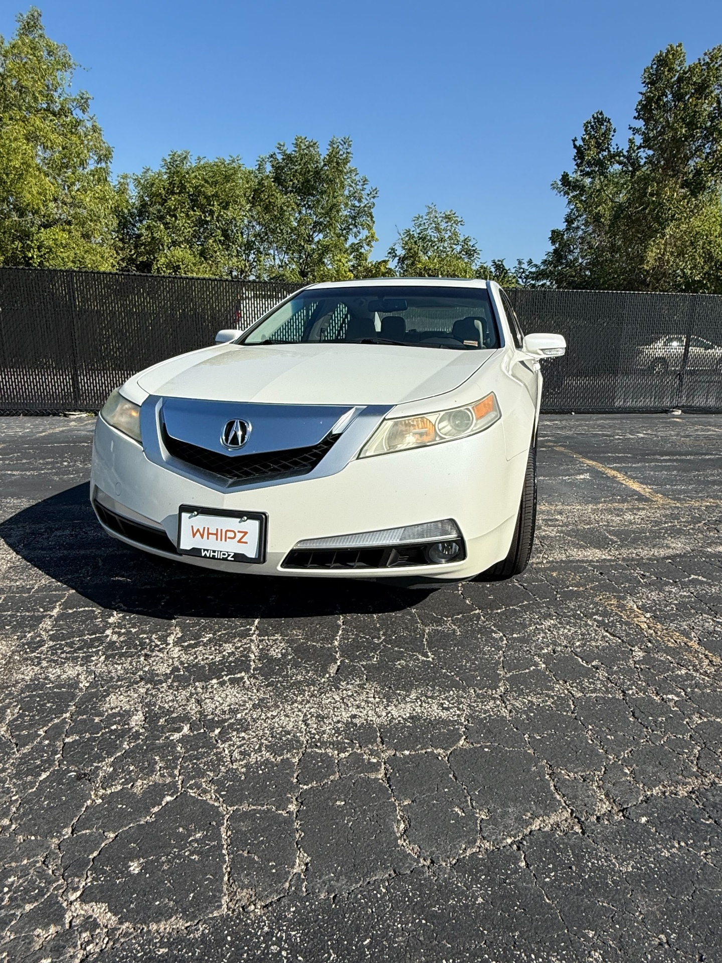 https://whipz-site-01.s3.us-east-2.amazonaws.com/vehicle_inventory/1/R000326/images/9e2ed7f5-507c-46b7-9b02-583f6bb7cf7b.jpg