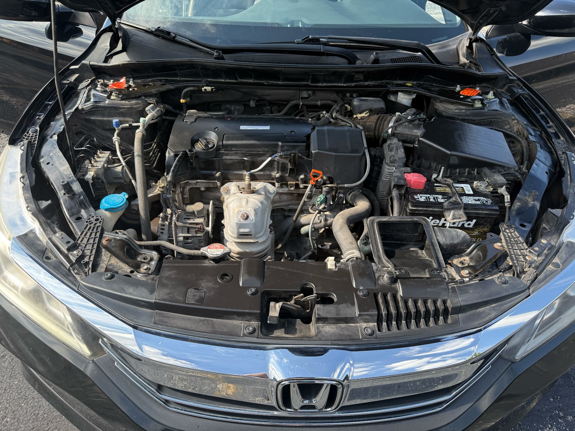https://whipz-site-01.s3.us-east-2.amazonaws.com/vehicle_inventory/1/R000335/images/5aaba185-205c-425b-ab86-663936926ec1.jpg