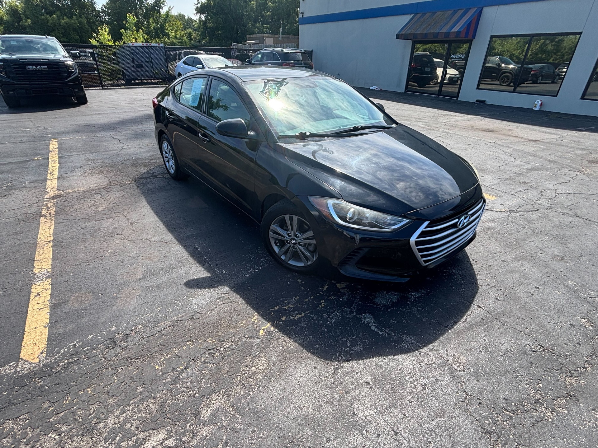 https://whipz-site-01.s3.us-east-2.amazonaws.com/vehicle_inventory/1/TA103239/images/28a6abdb-0f62-478d-b343-11153f6e98bc.jpg