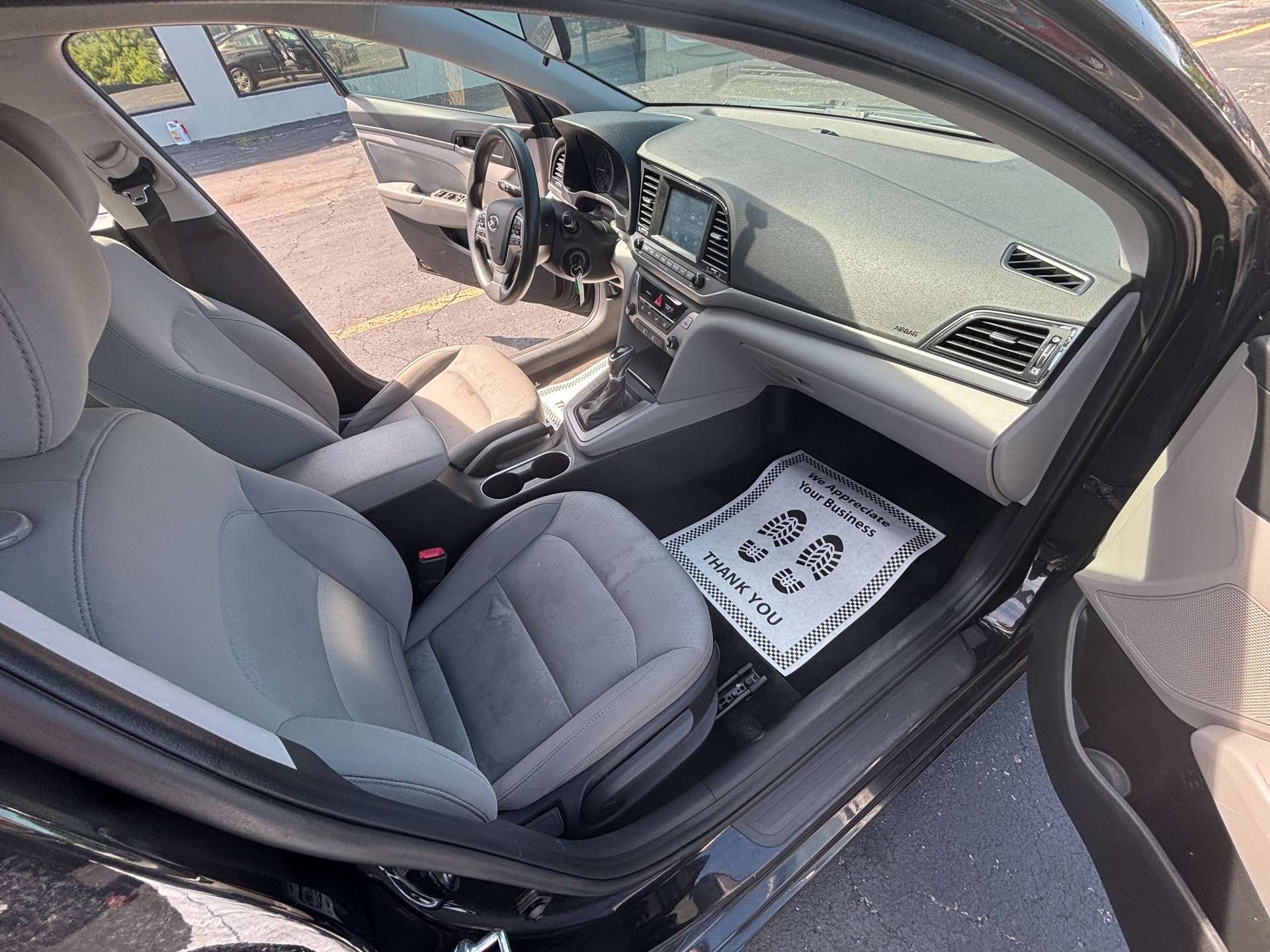 https://whipz-site-01.s3.us-east-2.amazonaws.com/vehicle_inventory/1/TA103239/images/59af10c4-bac2-4afa-91e8-62f03b71b5ed.jpg