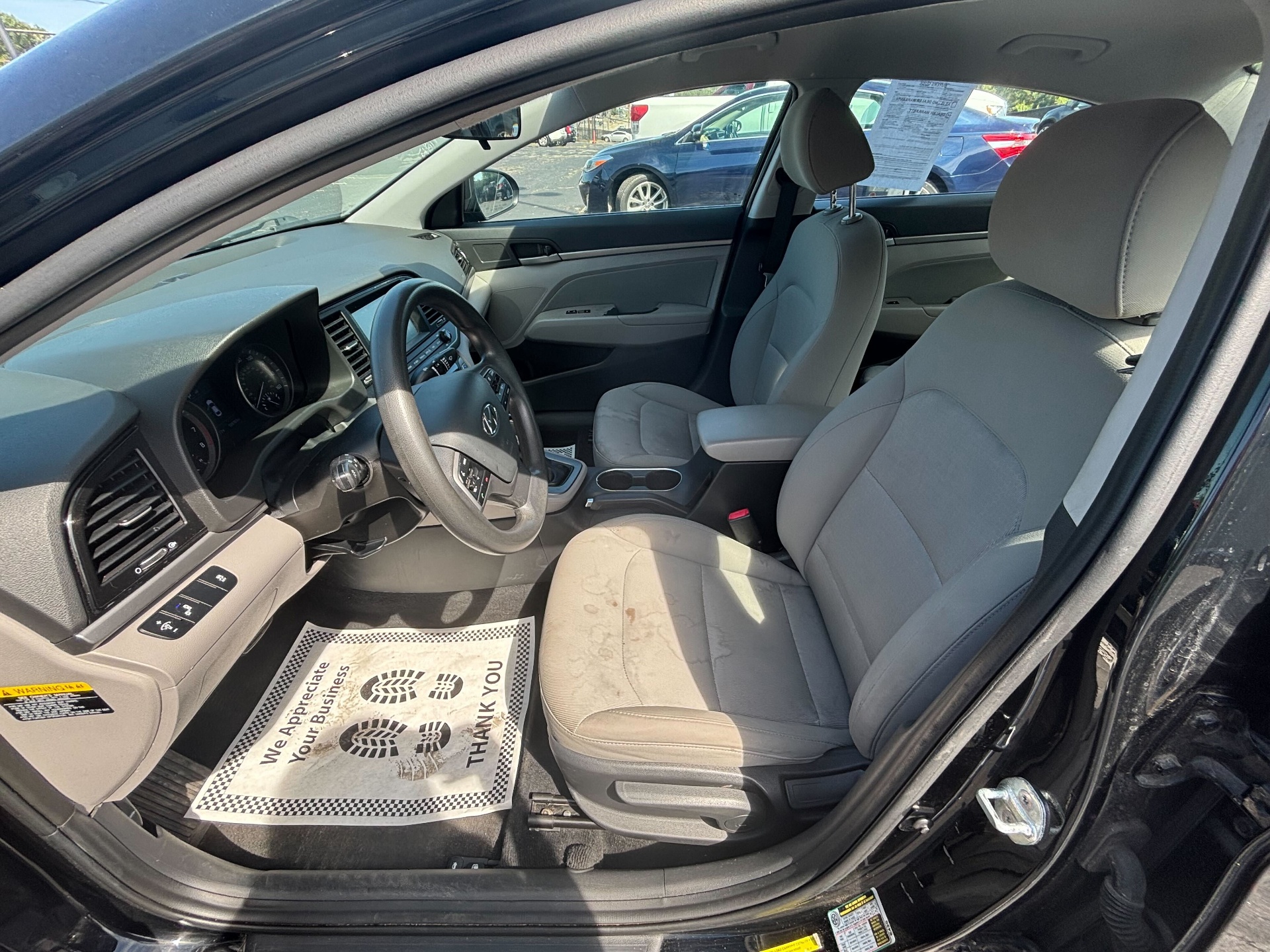 https://whipz-site-01.s3.us-east-2.amazonaws.com/vehicle_inventory/1/TA103239/images/8e0b9155-9519-4b13-a5a9-e0a2b09860f7.jpg