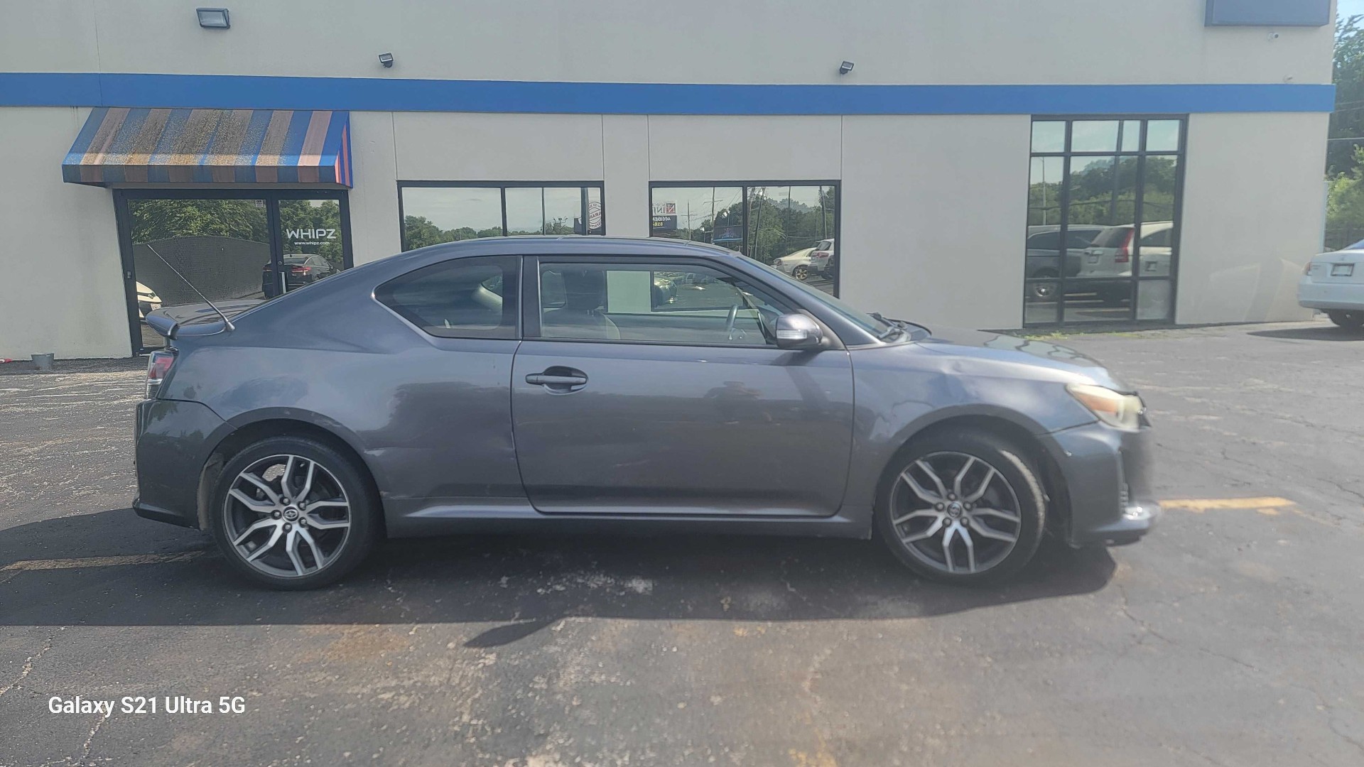 https://whipz-site-01.s3.us-east-2.amazonaws.com/vehicle_inventory/1/TA103401/images/cd069432-7dfc-4445-838a-8c80db5d1e5f.jpg
