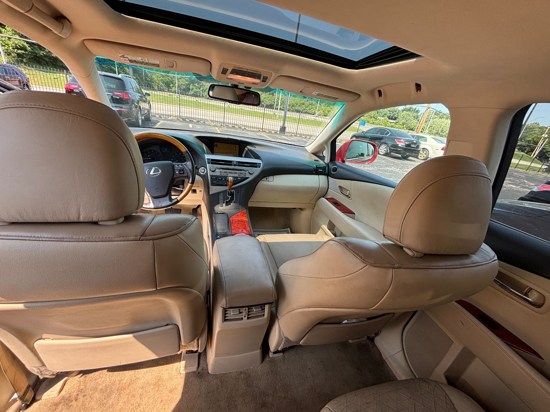 https://whipz-site-01.s3.us-east-2.amazonaws.com/vehicle_inventory/1/TA103428/images/265ee4e0-bc3b-41a7-83f8-1fe7492a9cad.jpg