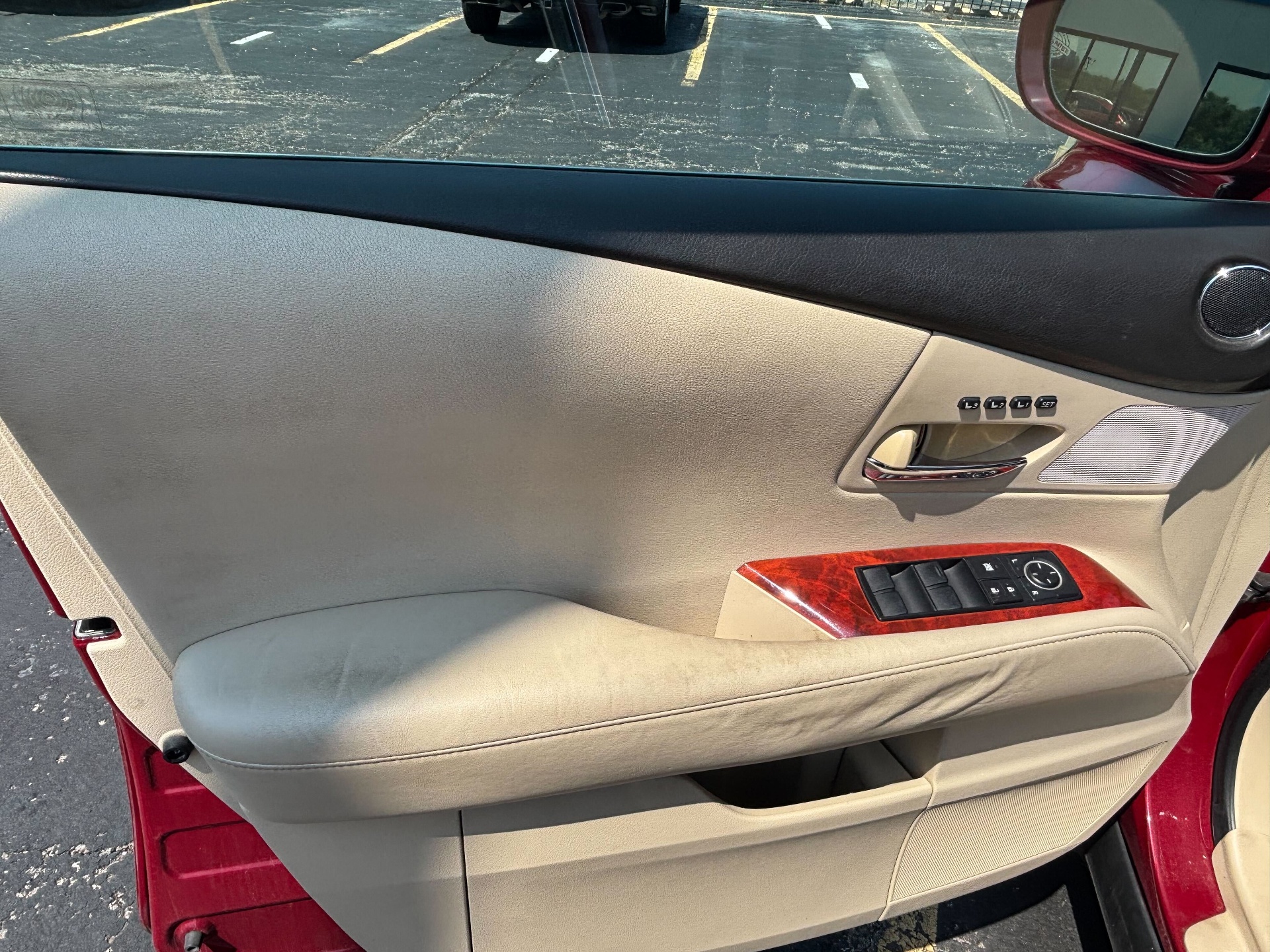 https://whipz-site-01.s3.us-east-2.amazonaws.com/vehicle_inventory/1/TA103428/images/9b28fe4a-8ca8-49a6-b192-bc9b6760df4a.jpg