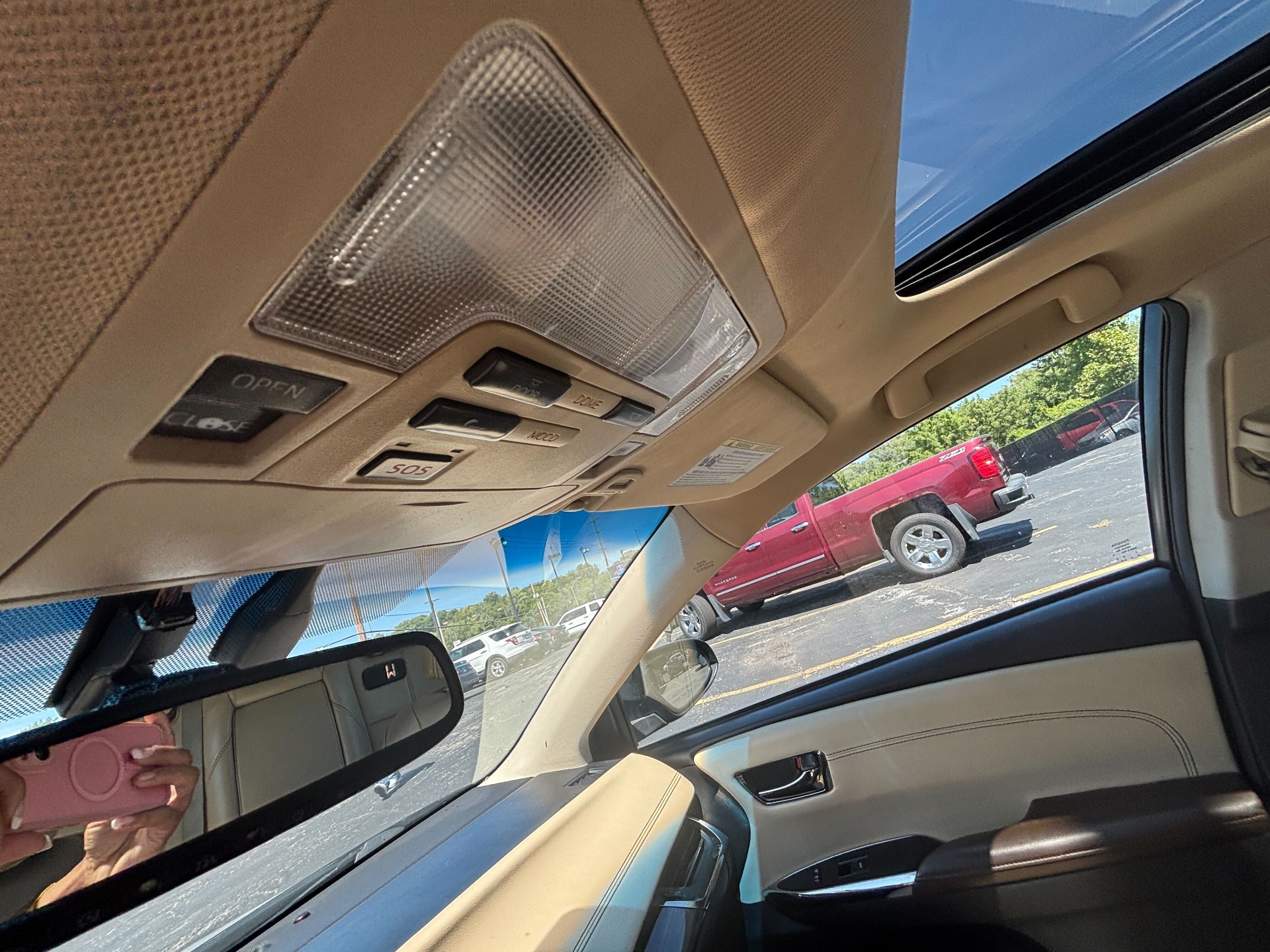 https://whipz-site-01.s3.us-east-2.amazonaws.com/vehicle_inventory/1/W000035/images/6e6130c0-35d9-4f6b-8de3-c43c0c6b4a12.jpg