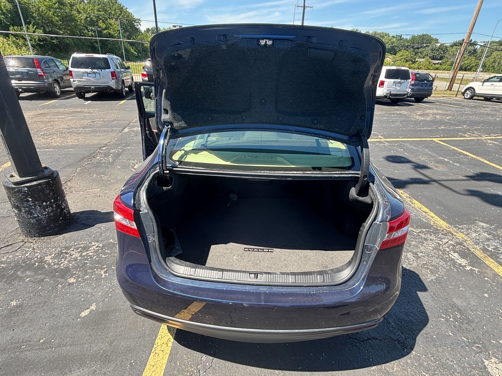 https://whipz-site-01.s3.us-east-2.amazonaws.com/vehicle_inventory/1/W000035/images/bdc180e4-82da-4cbf-a8b2-7e6c25305223.jpg
