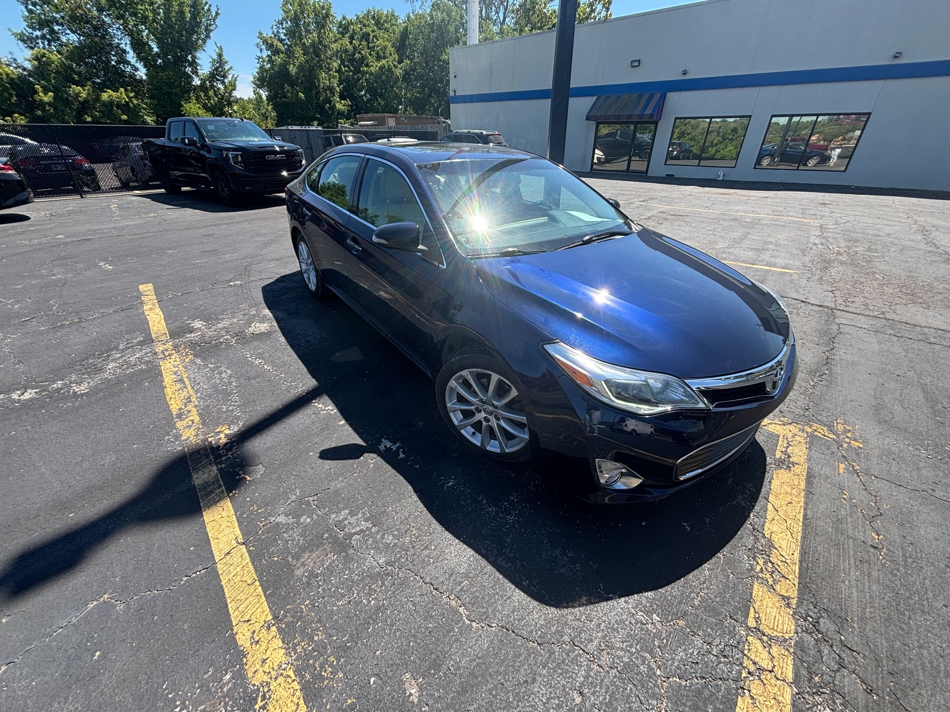 https://whipz-site-01.s3.us-east-2.amazonaws.com/vehicle_inventory/1/W000035/images/c918c568-0132-4ff3-9030-dc34c9013e66.jpg